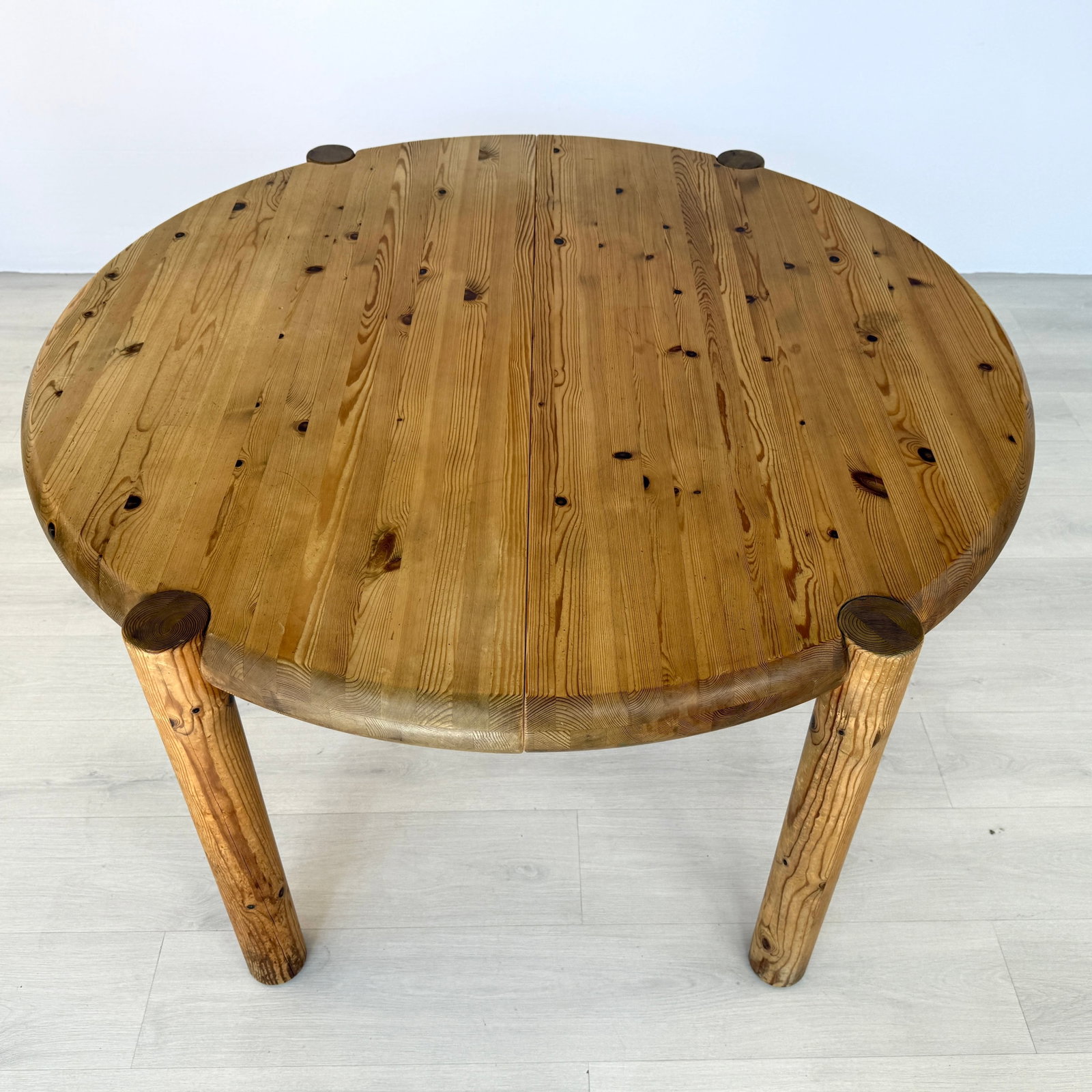 RAINER DAUMILLER EXTENDABLE DINING TABLE - 7