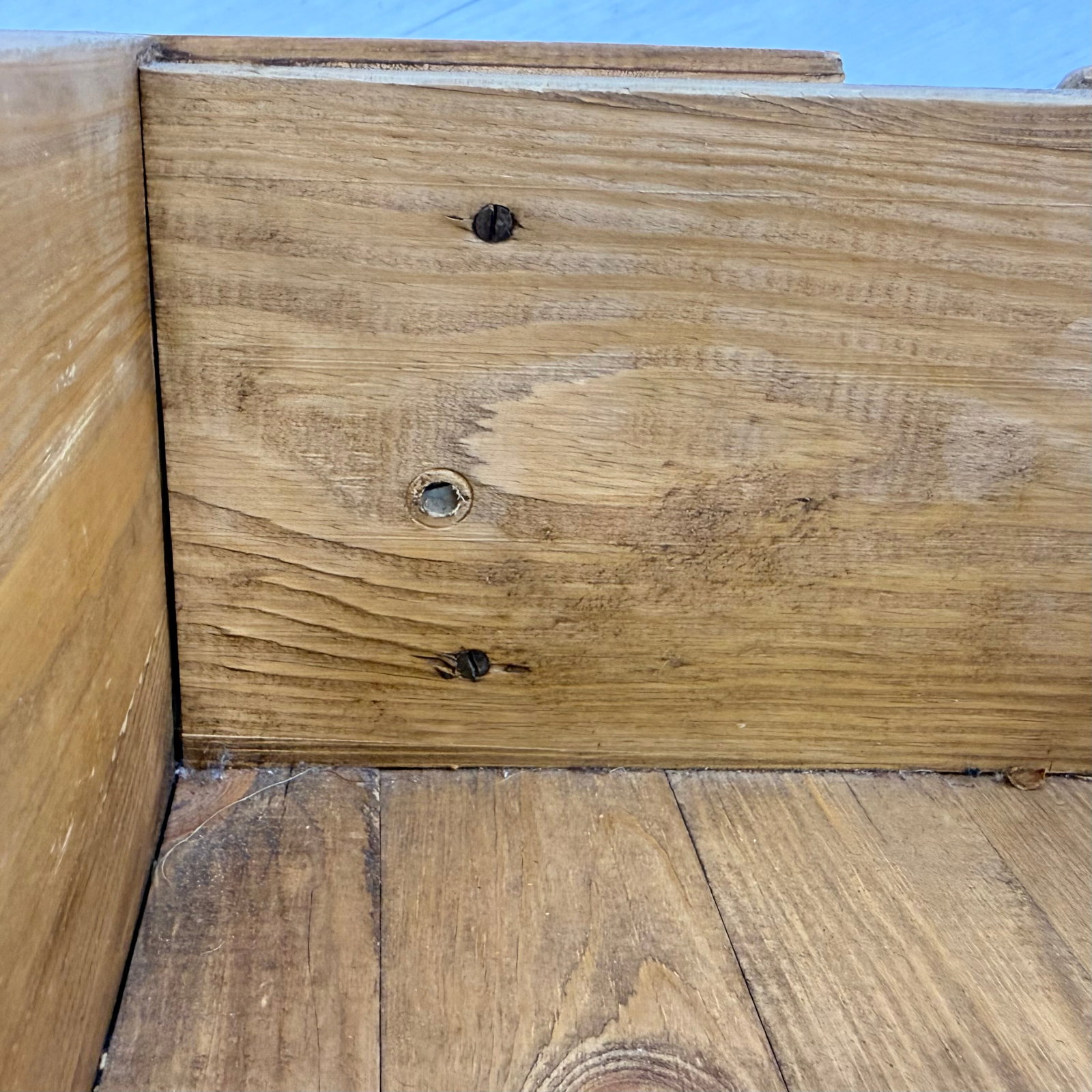 RUSTIC PINE COFFEE TABLE - 11