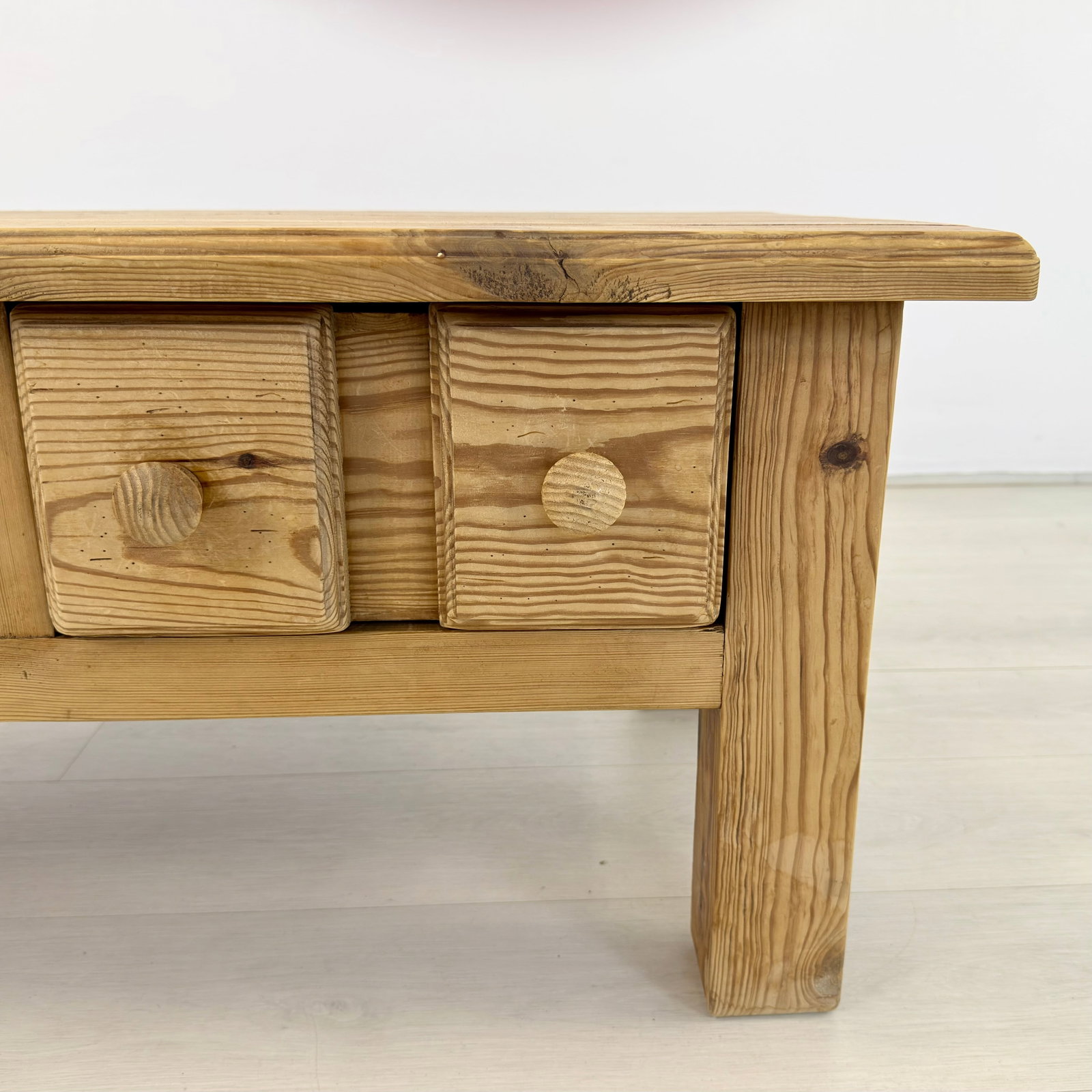 RUSTIC PINE COFFEE TABLE - 13