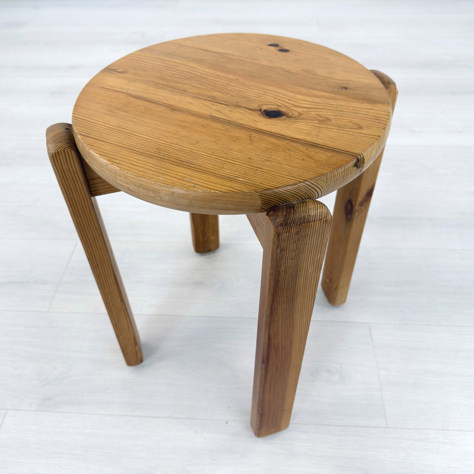 SCANDINAVIAN PINE STOOL - 4