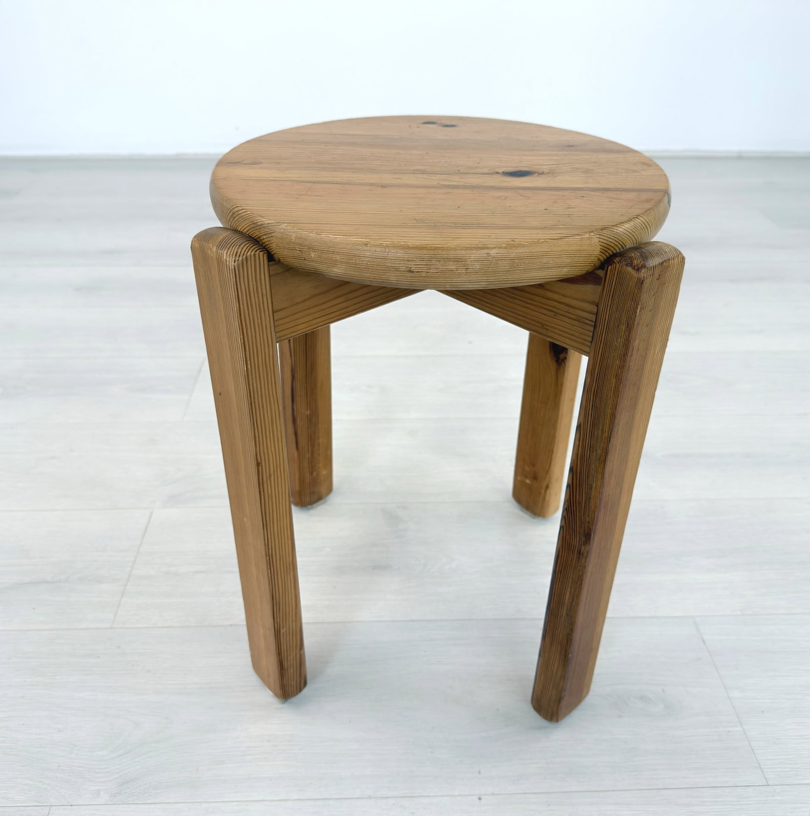 SCANDINAVIAN PINE STOOL - 5