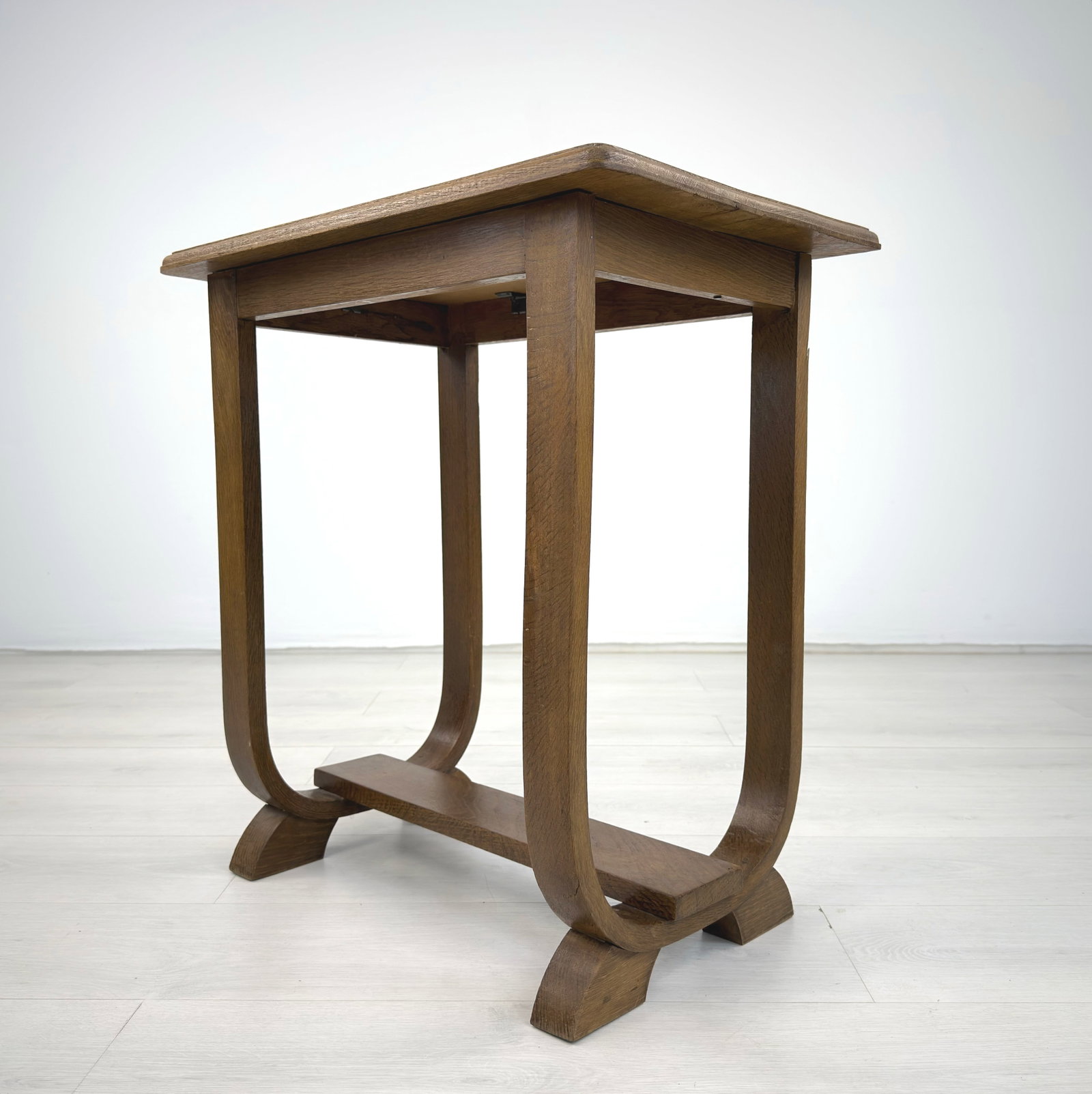 ART DECO SIDE TABLE - 4