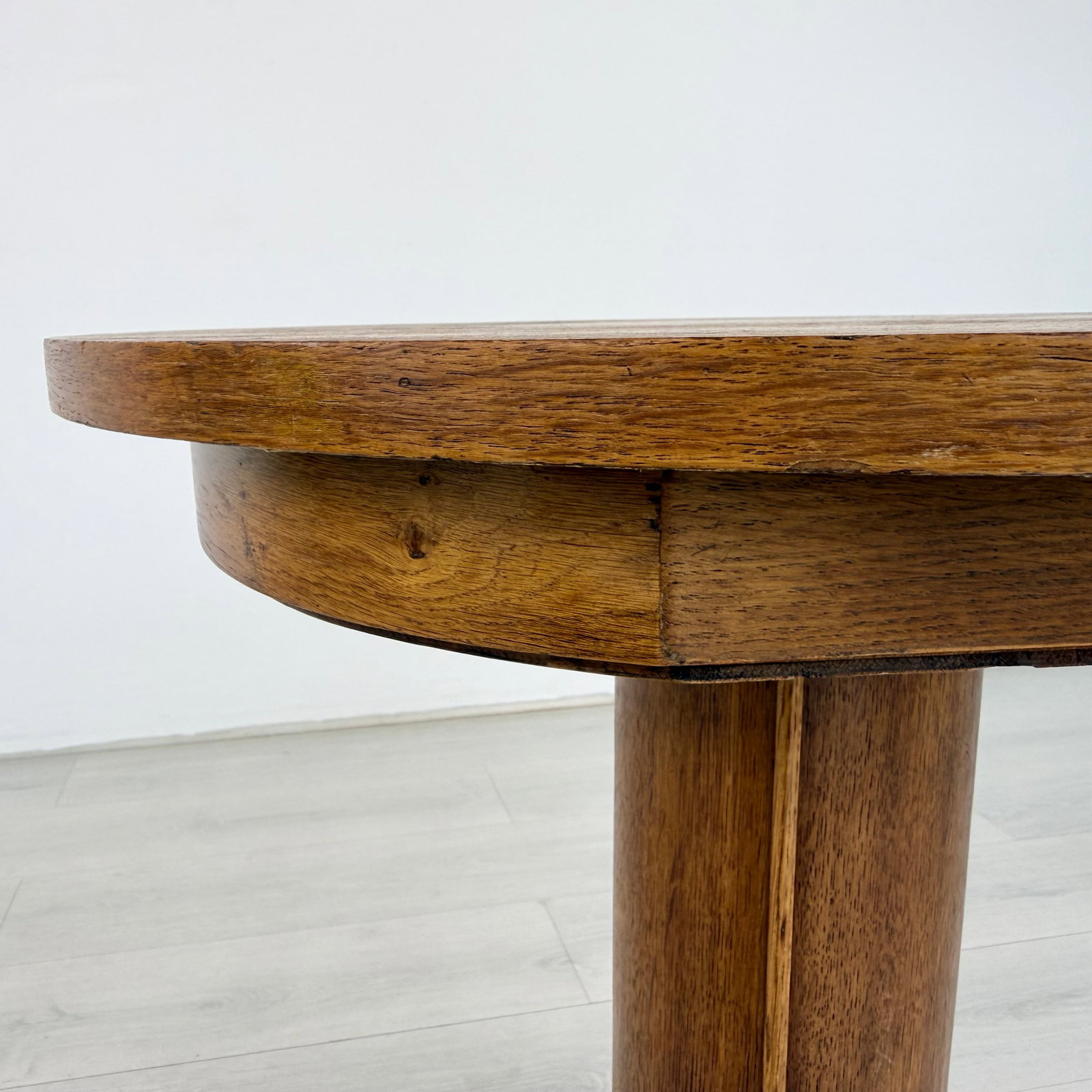 ART DECO SIDE TABLE - 6