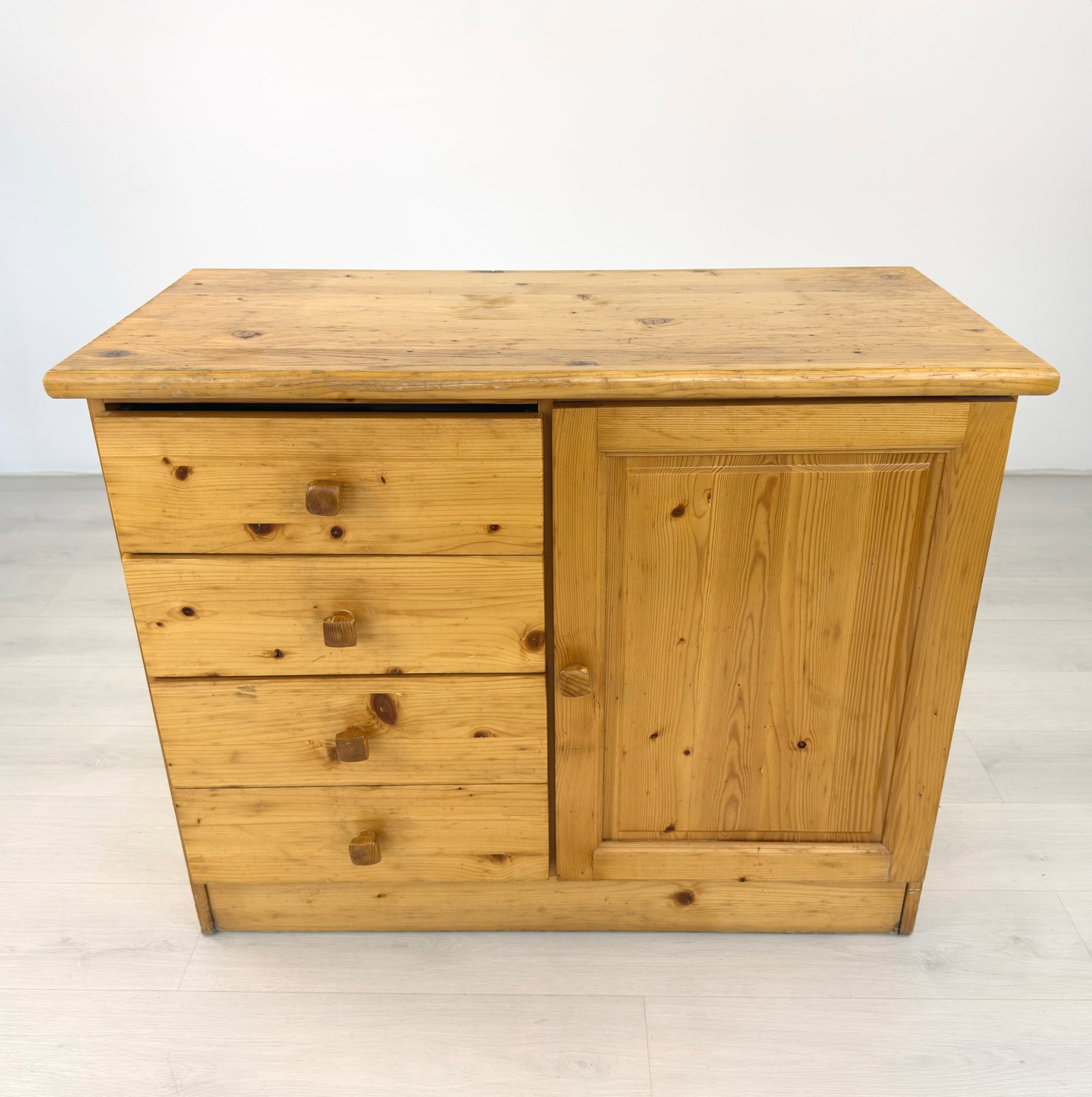 SCANDINAVIAN PINE SIDEBOARD - 4