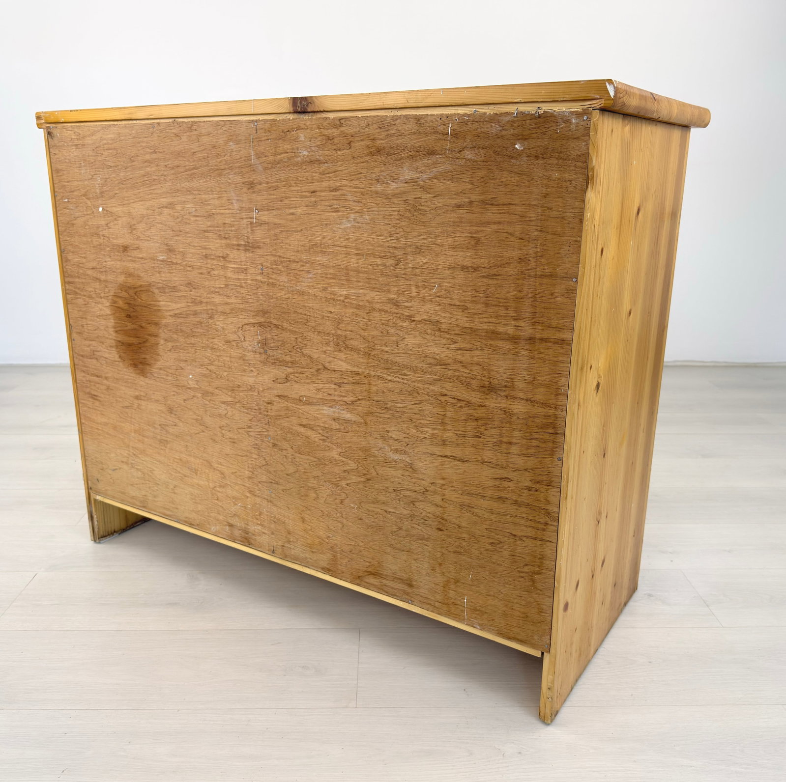 SCANDINAVIAN PINE SIDEBOARD - 8