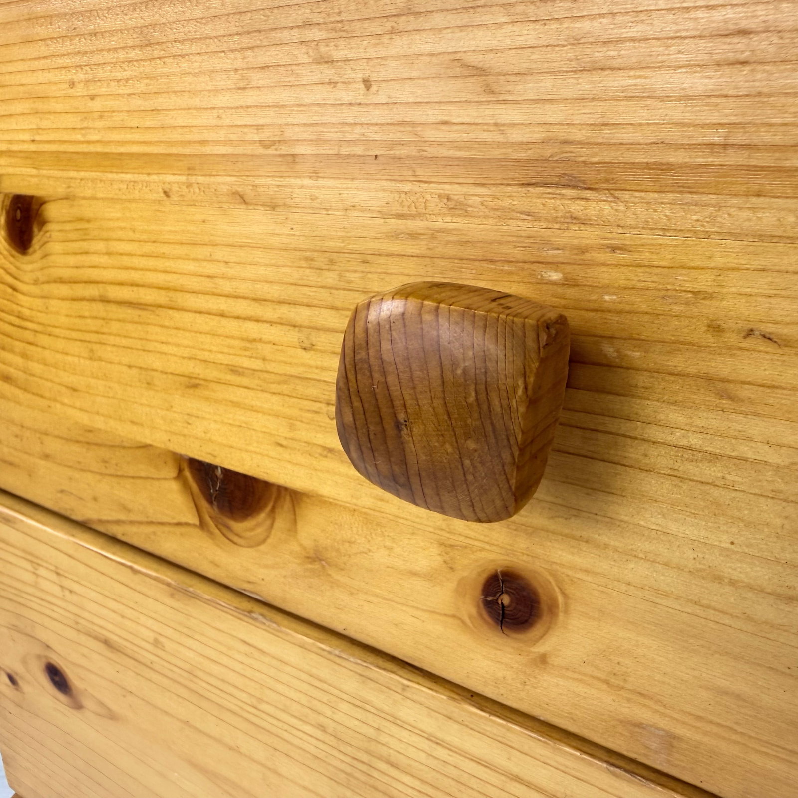 SCANDINAVIAN PINE SIDEBOARD - 9