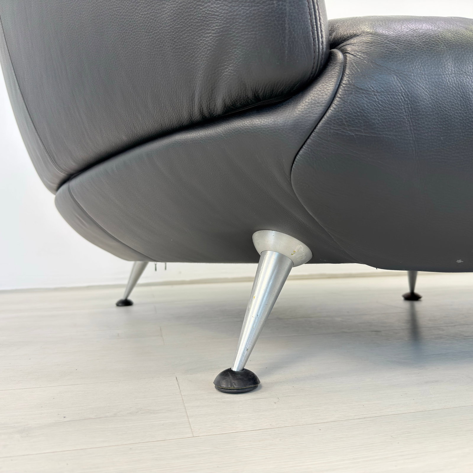 DE SEDE DS-102 SHELL SOFA - 16