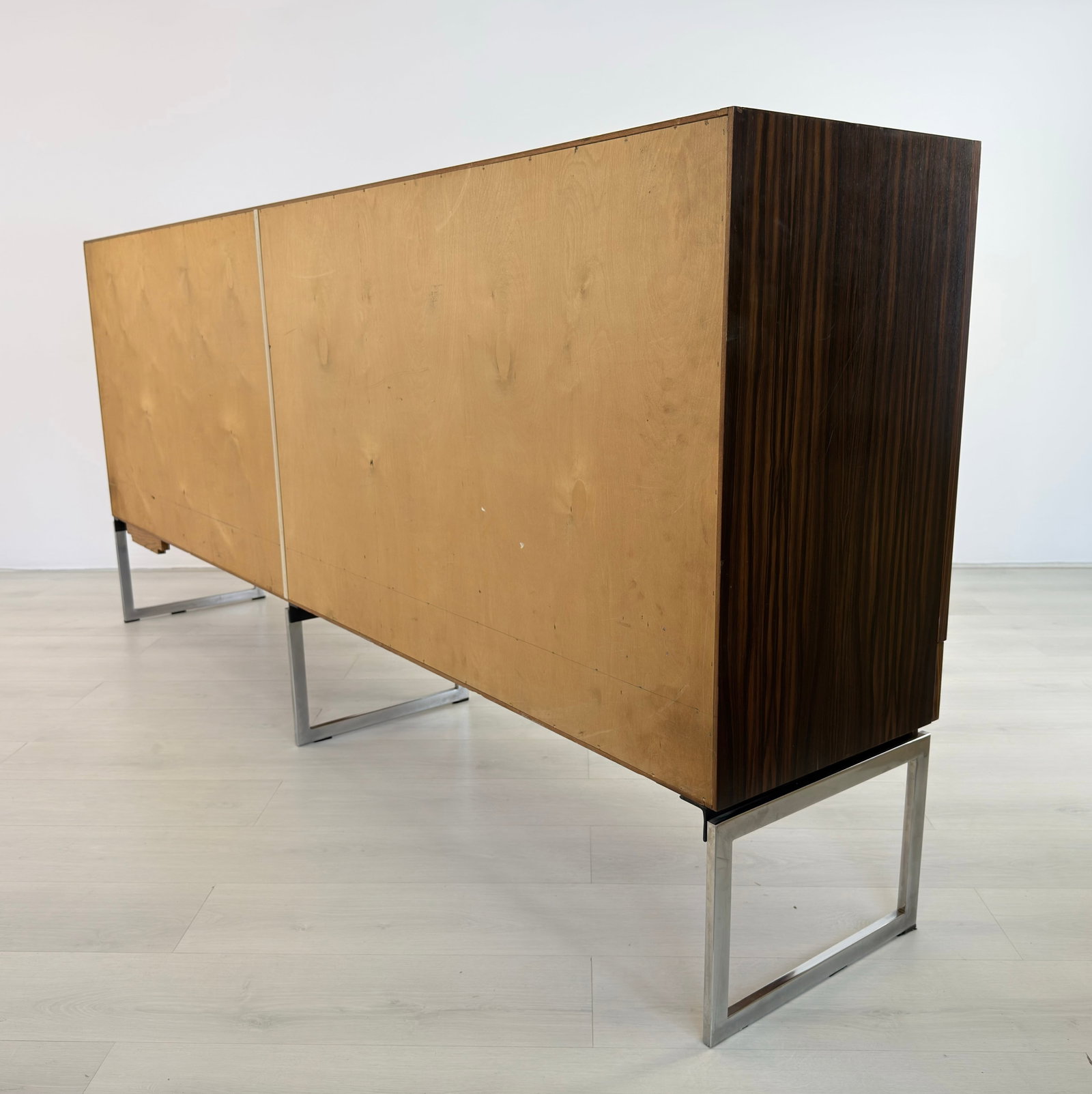 VINTAGE ROSEWOOD SIDEBOARD MANNER OF MEUBELFABRIEK AURORA - 7