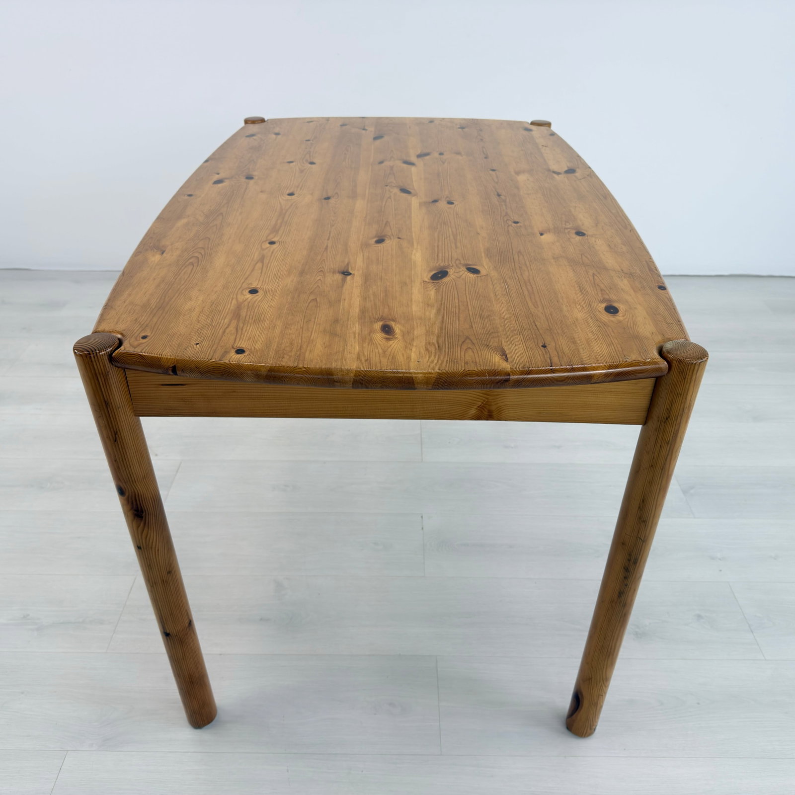 RAINER DAUMILLER STYLE DINING TABLE - 3