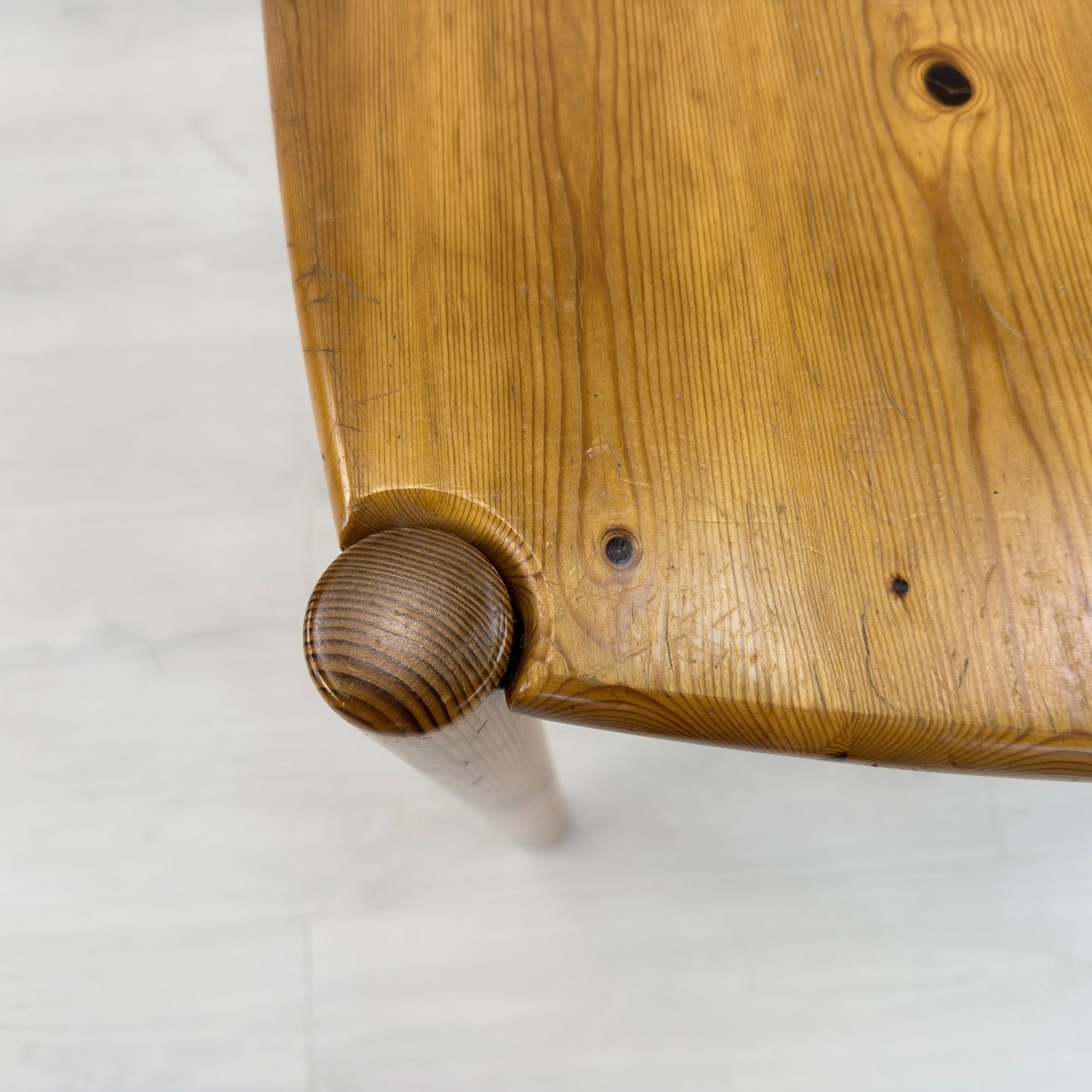 RAINER DAUMILLER STYLE DINING TABLE - 7