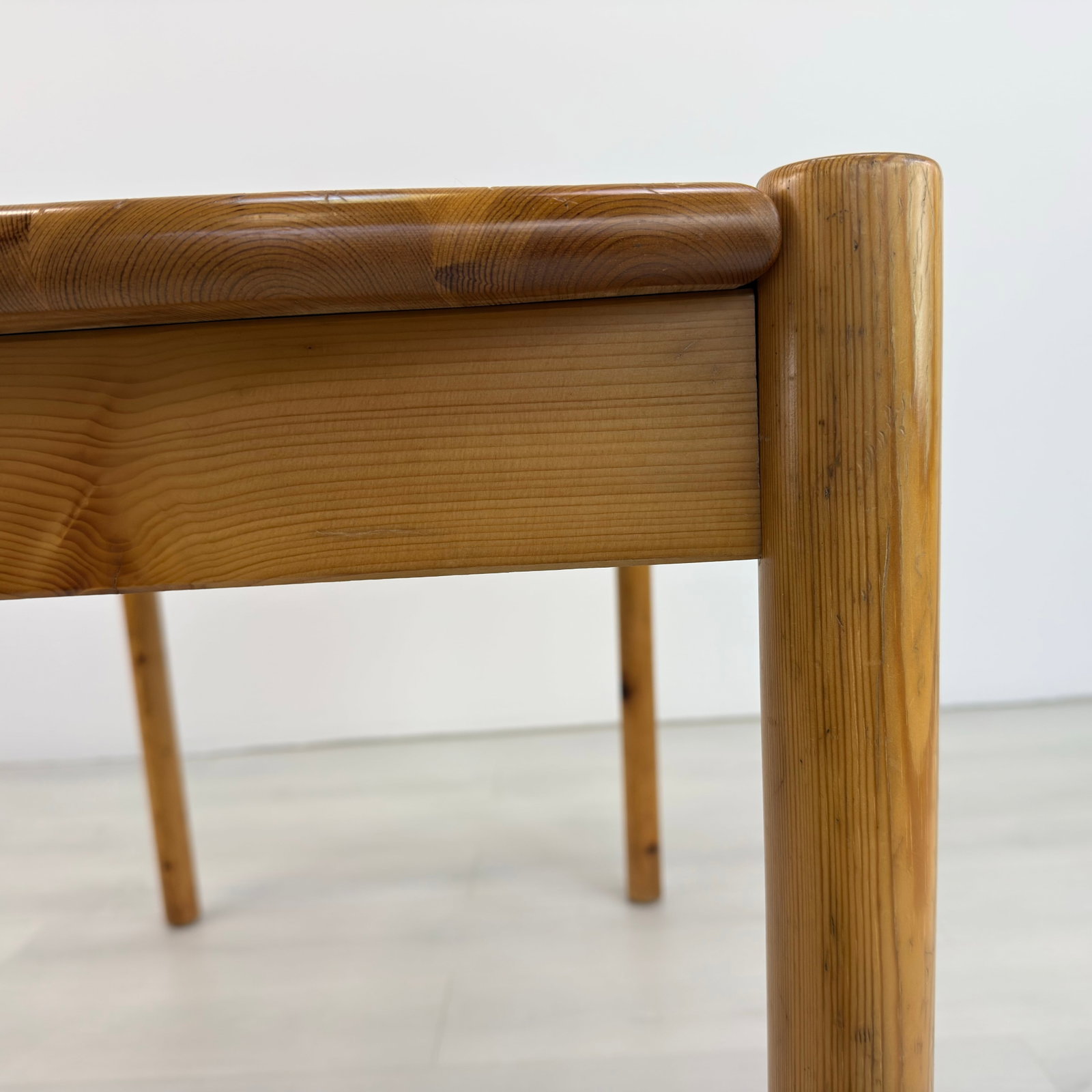 RAINER DAUMILLER STYLE DINING TABLE - 8