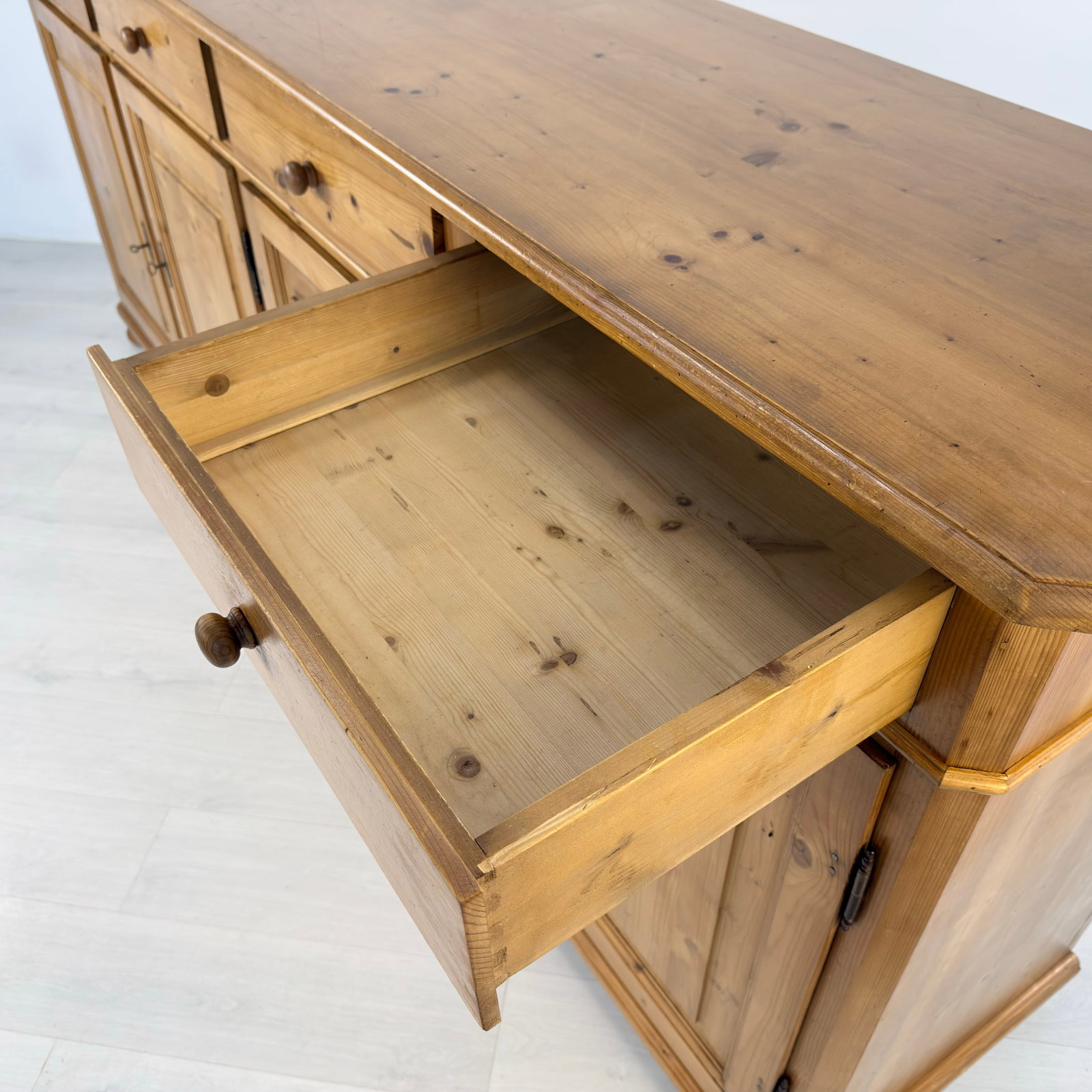 VINTAGE PINE SIDEBOARD - 10