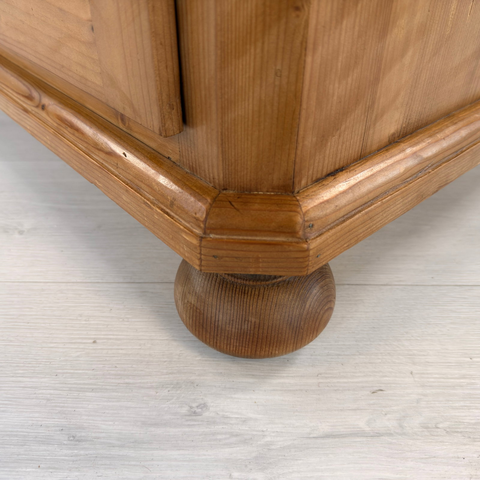 VINTAGE PINE SIDEBOARD - 17
