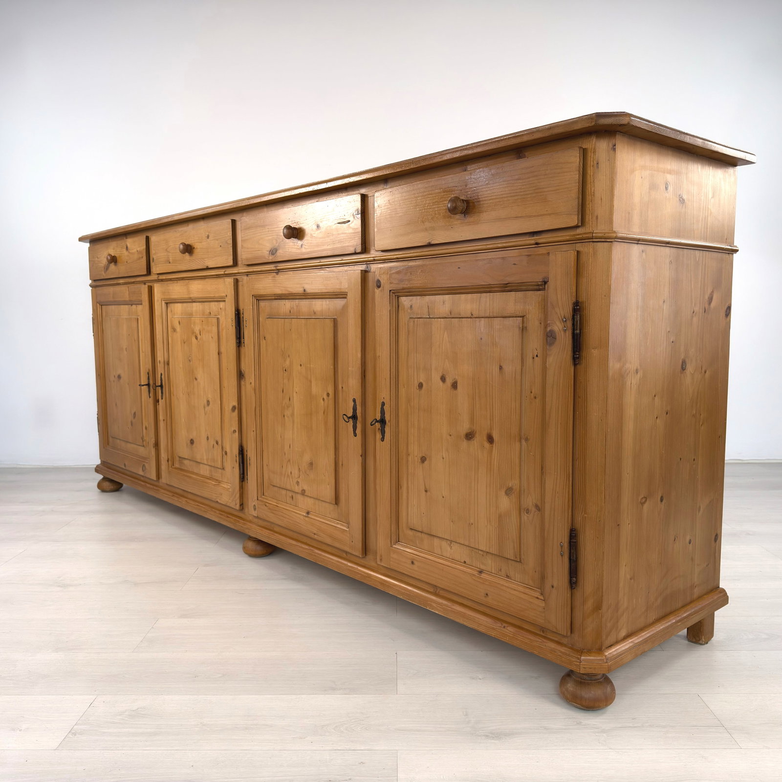 VINTAGE PINE SIDEBOARD - 2