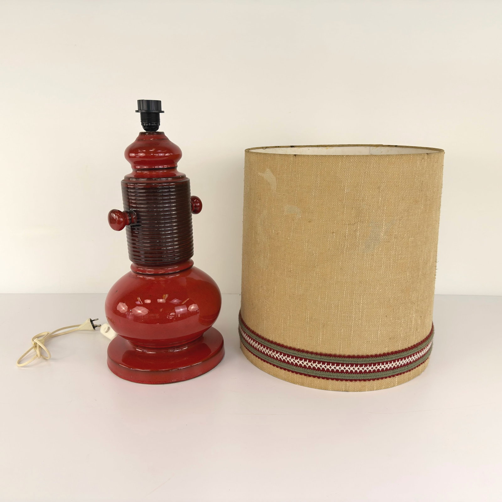 VINTAGE CERAMIC TABLE LAMP - 3