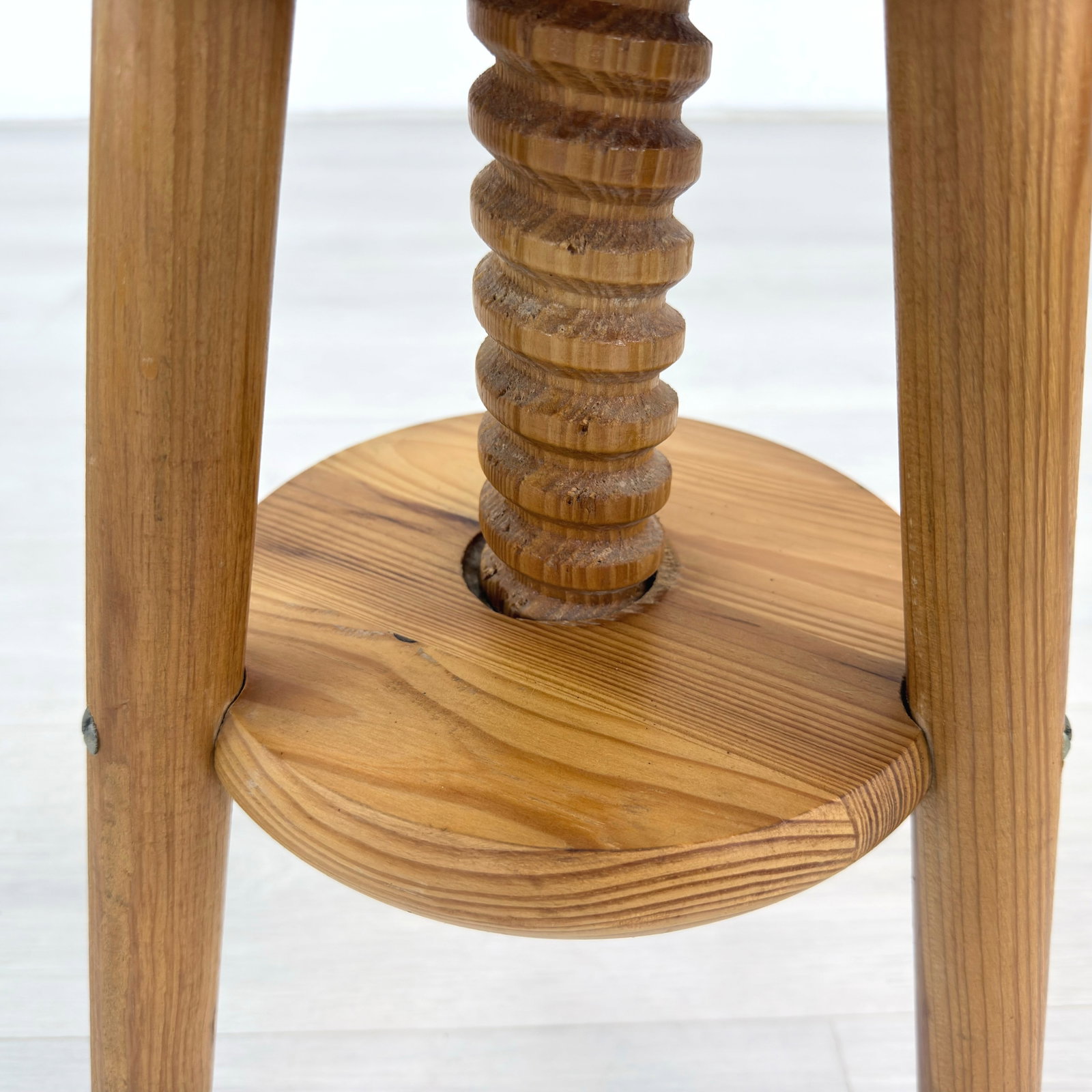 SCANDINAVIAN ARCHITECT PINE STOOL - 9