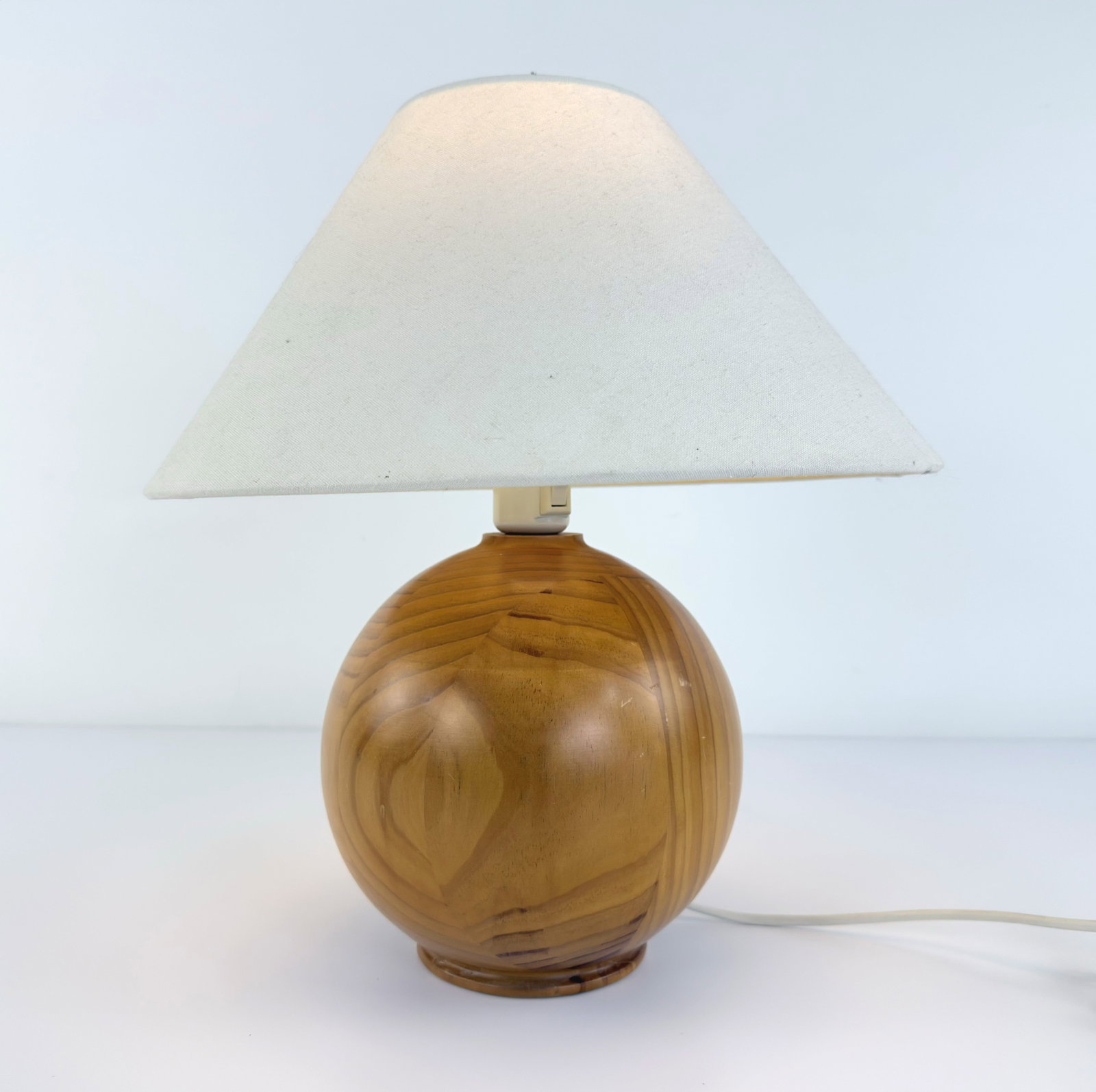 SCANDINAVIAN PINE TABLE LAMP - 4