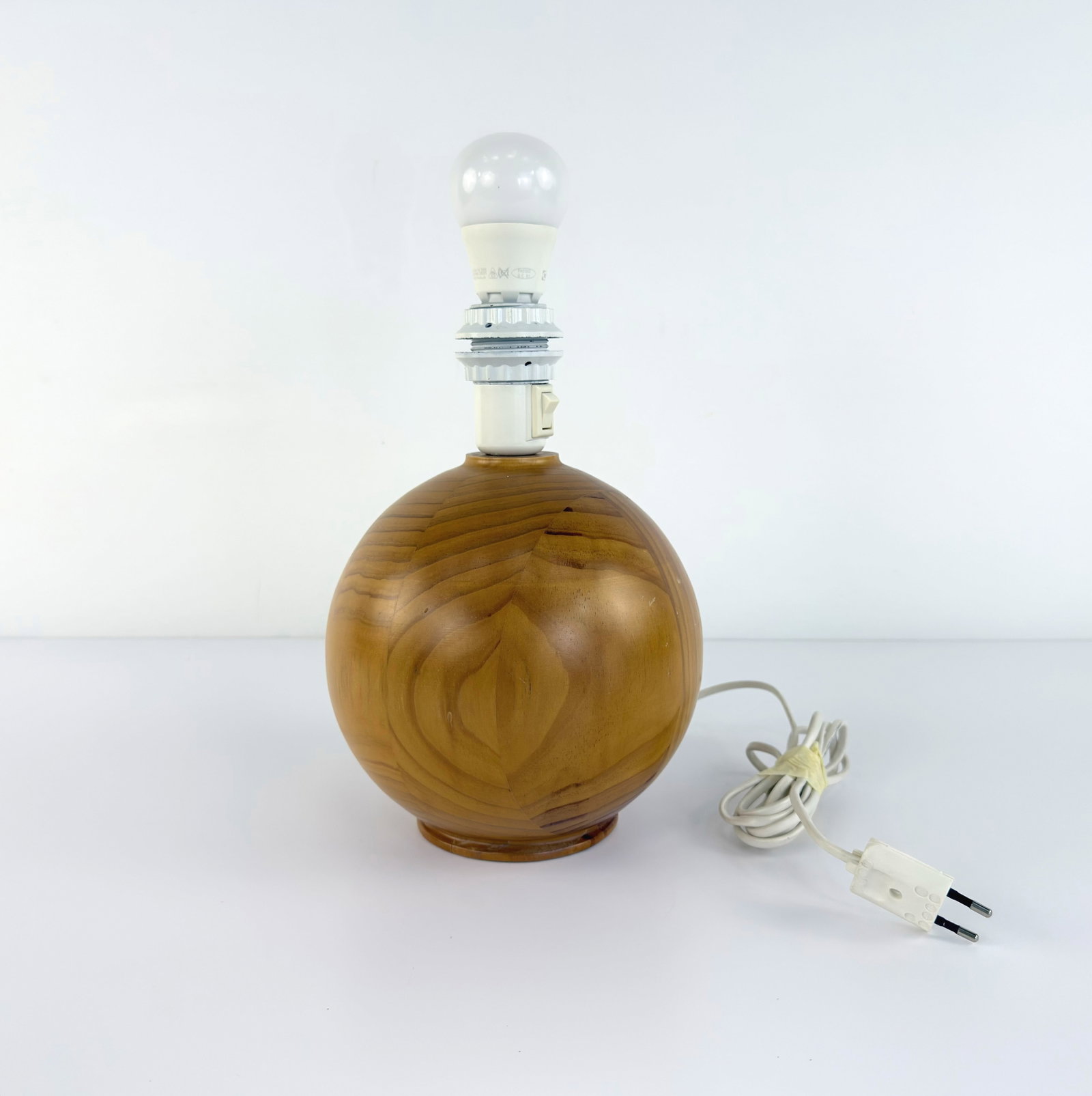 SCANDINAVIAN PINE TABLE LAMP - 6