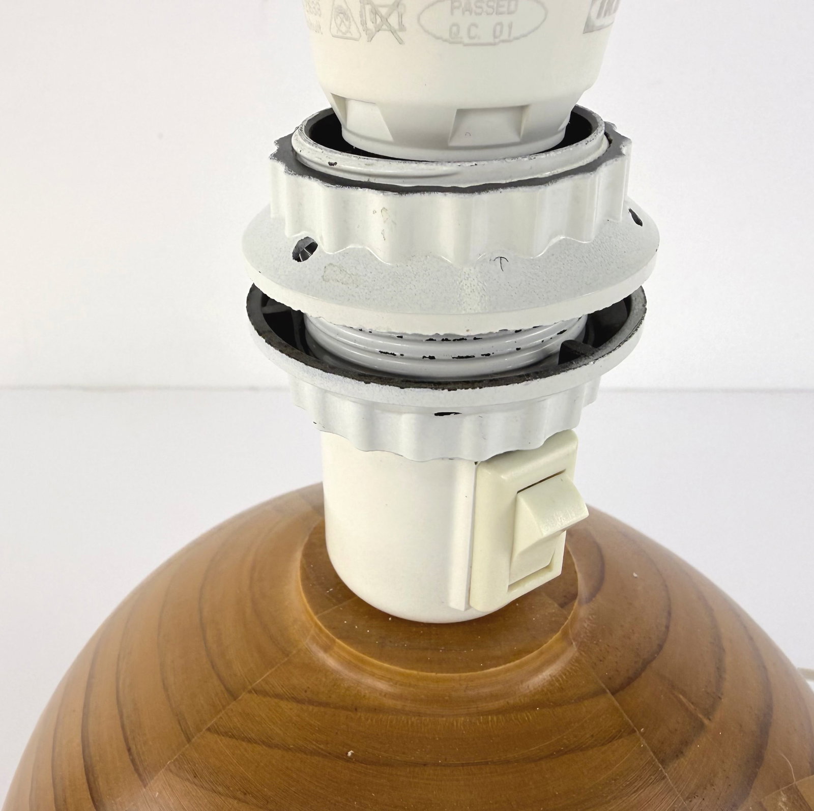 SCANDINAVIAN PINE TABLE LAMP - 7