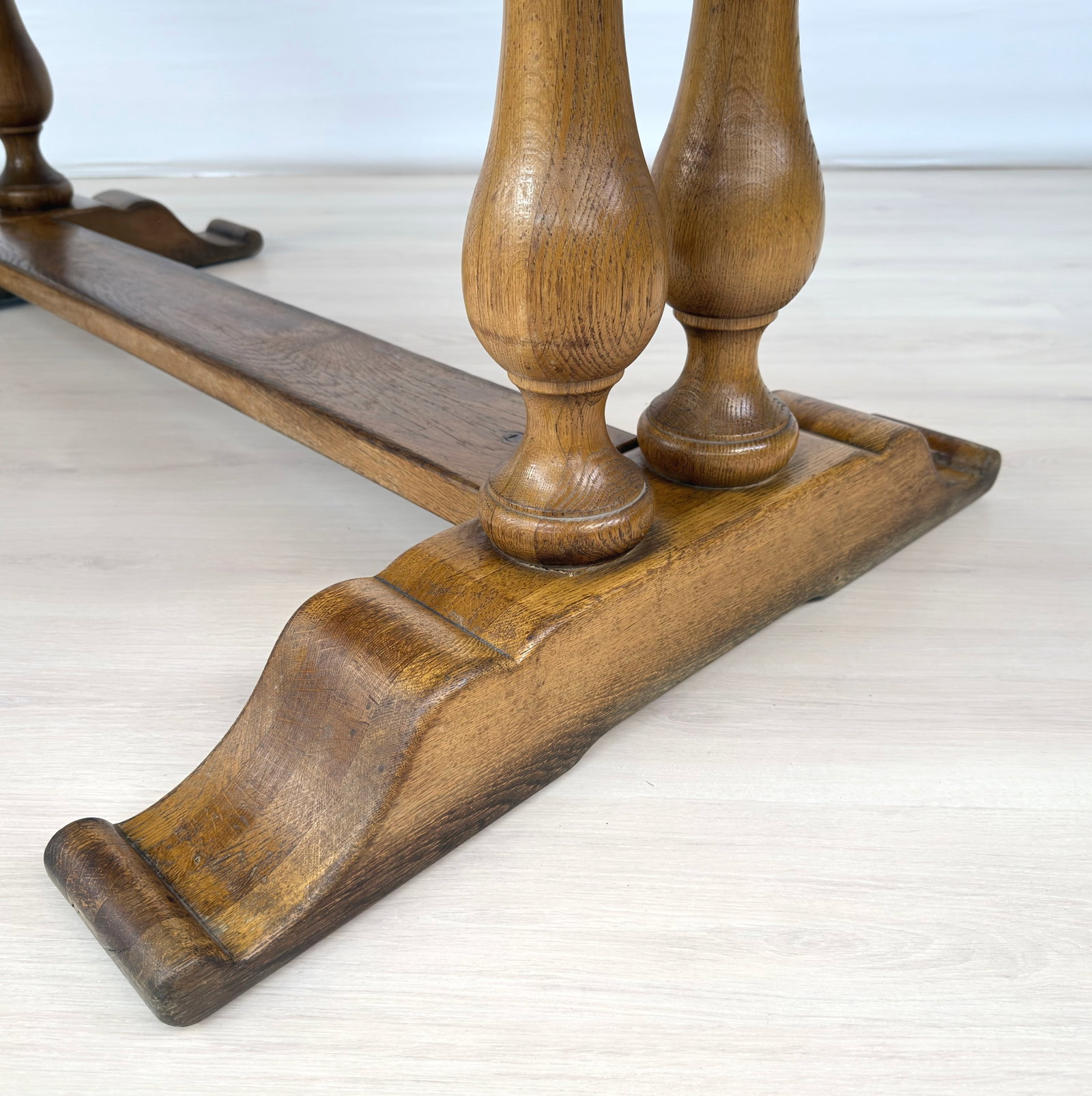 FARMHOUSE OVAL DINING TABLE - 10