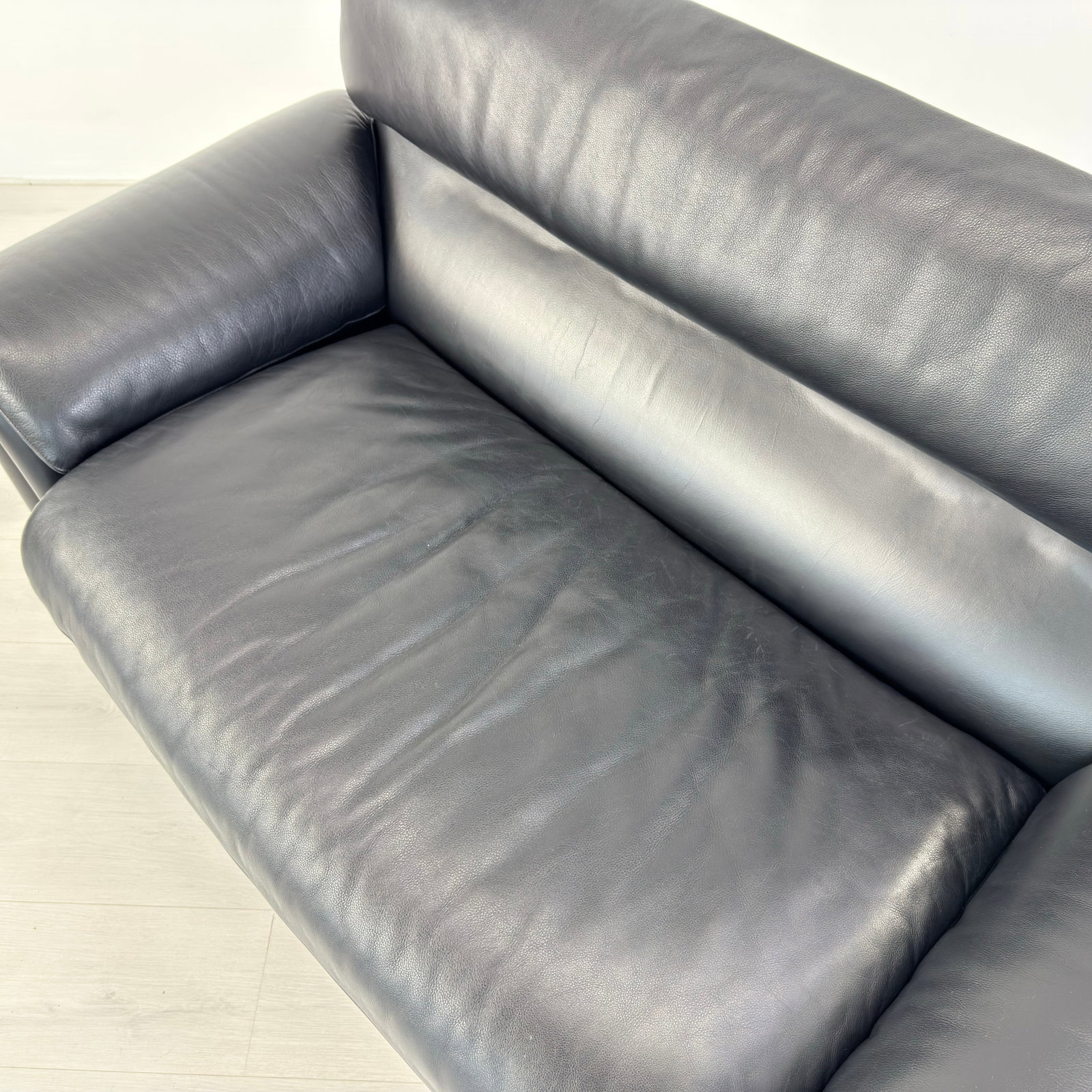 DE SEDE DS 2011 LEATHER SOFA - 6