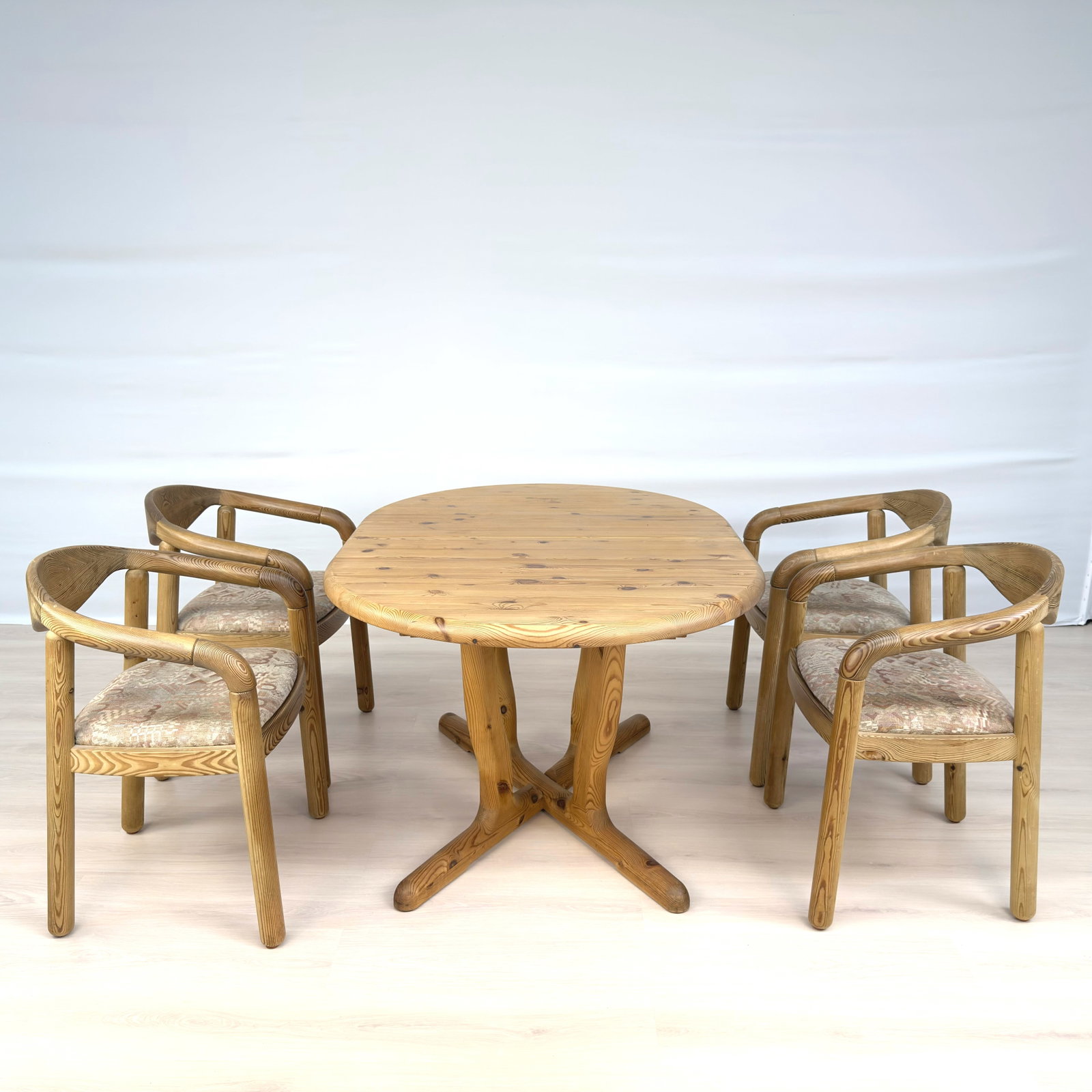 SCANDINAVIAN EXTENDABLE PINE DINING 1970S - 13