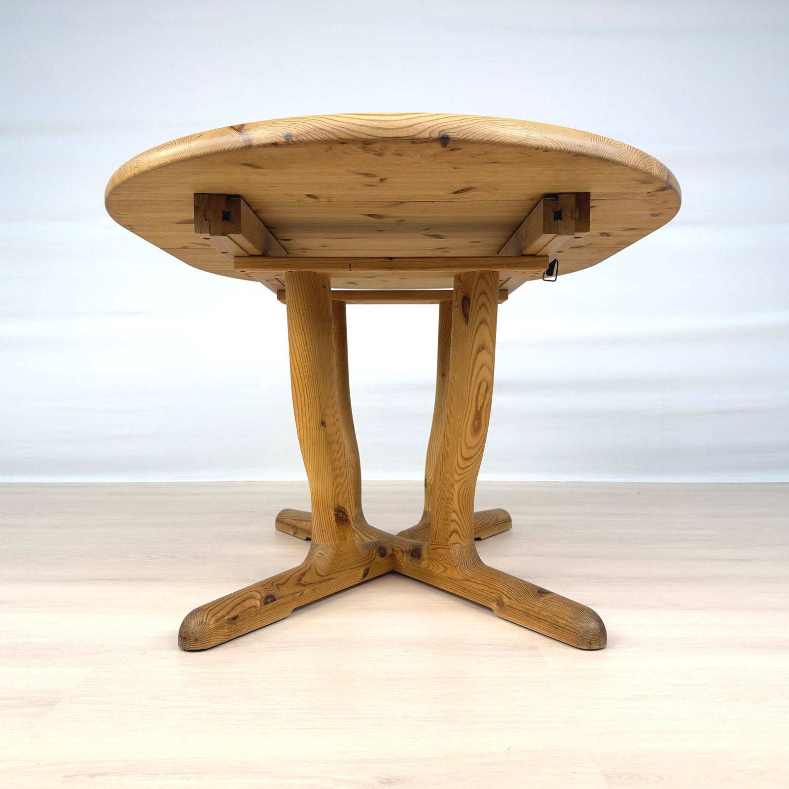 SCANDINAVIAN EXTENDABLE PINE DINING 1970S - 7