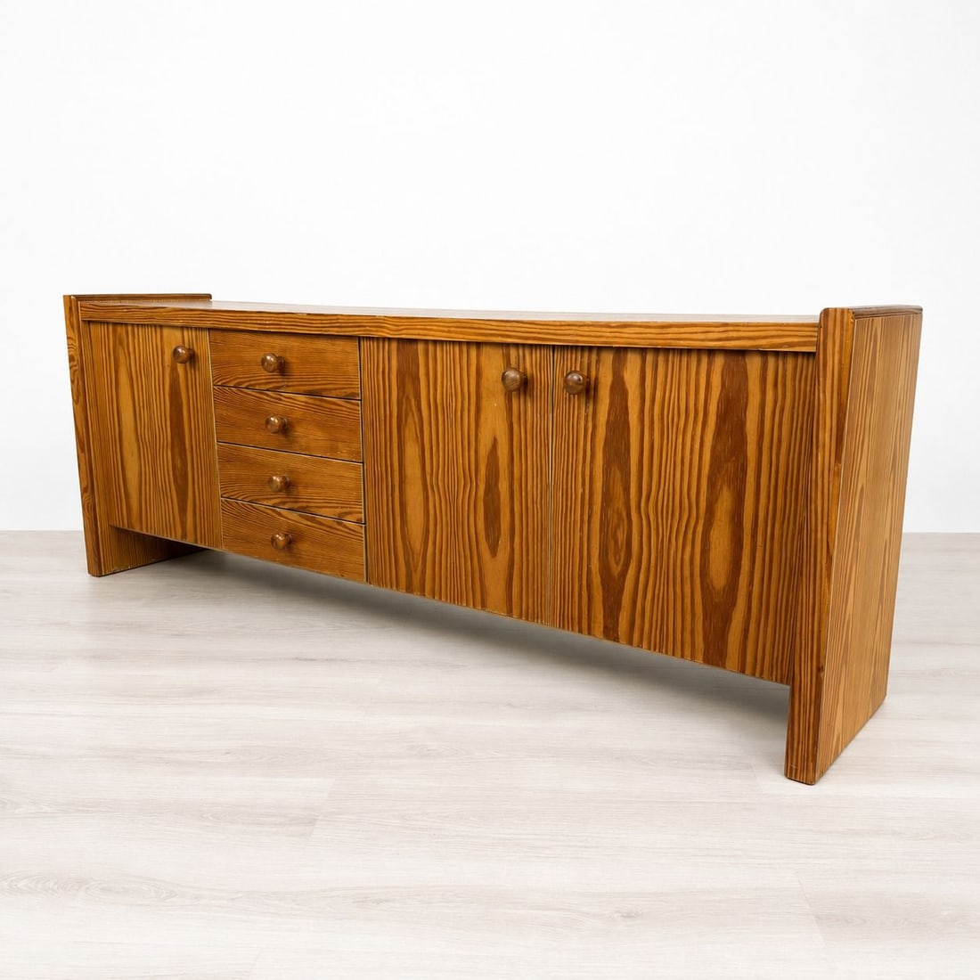 PINE SIDEBOARD BY M&H MOBEL - 2