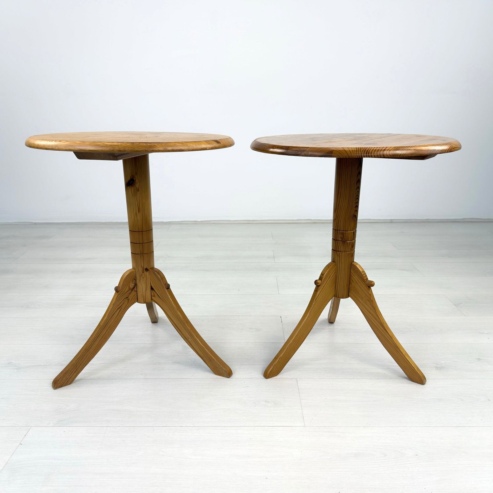 VINTAGE PINE SIDE TABLES, A PAIR - 2