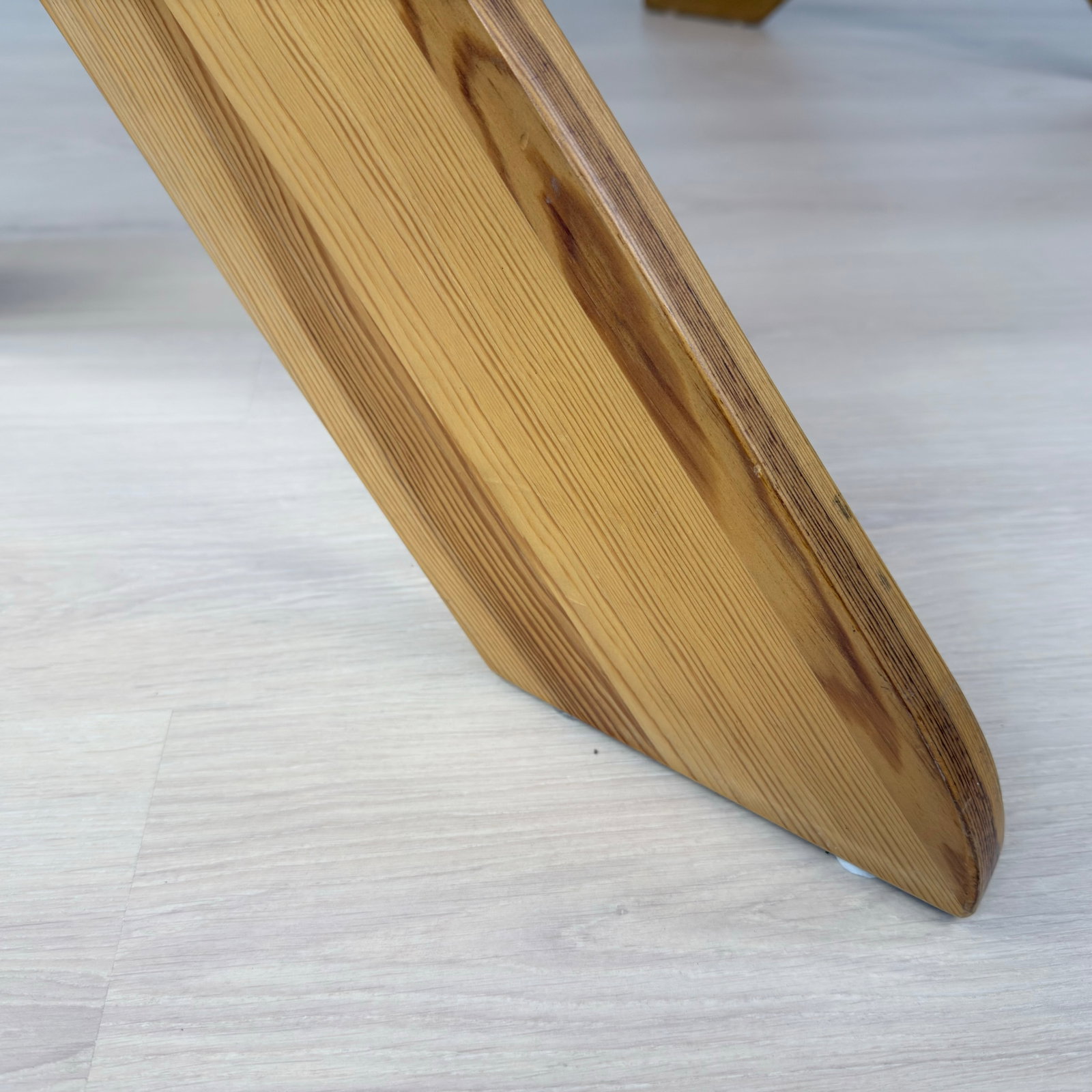 SCANDINAVIAN PINE X DINING TABLE - 11