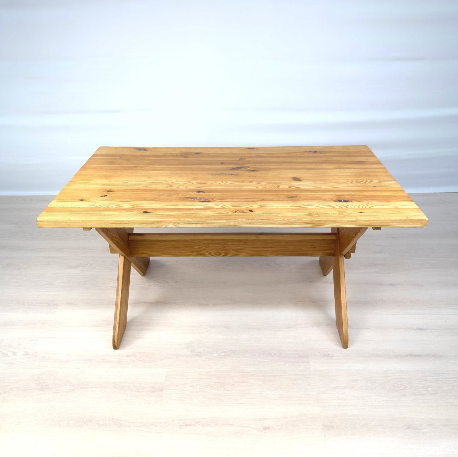 SCANDINAVIAN PINE X DINING TABLE - 2