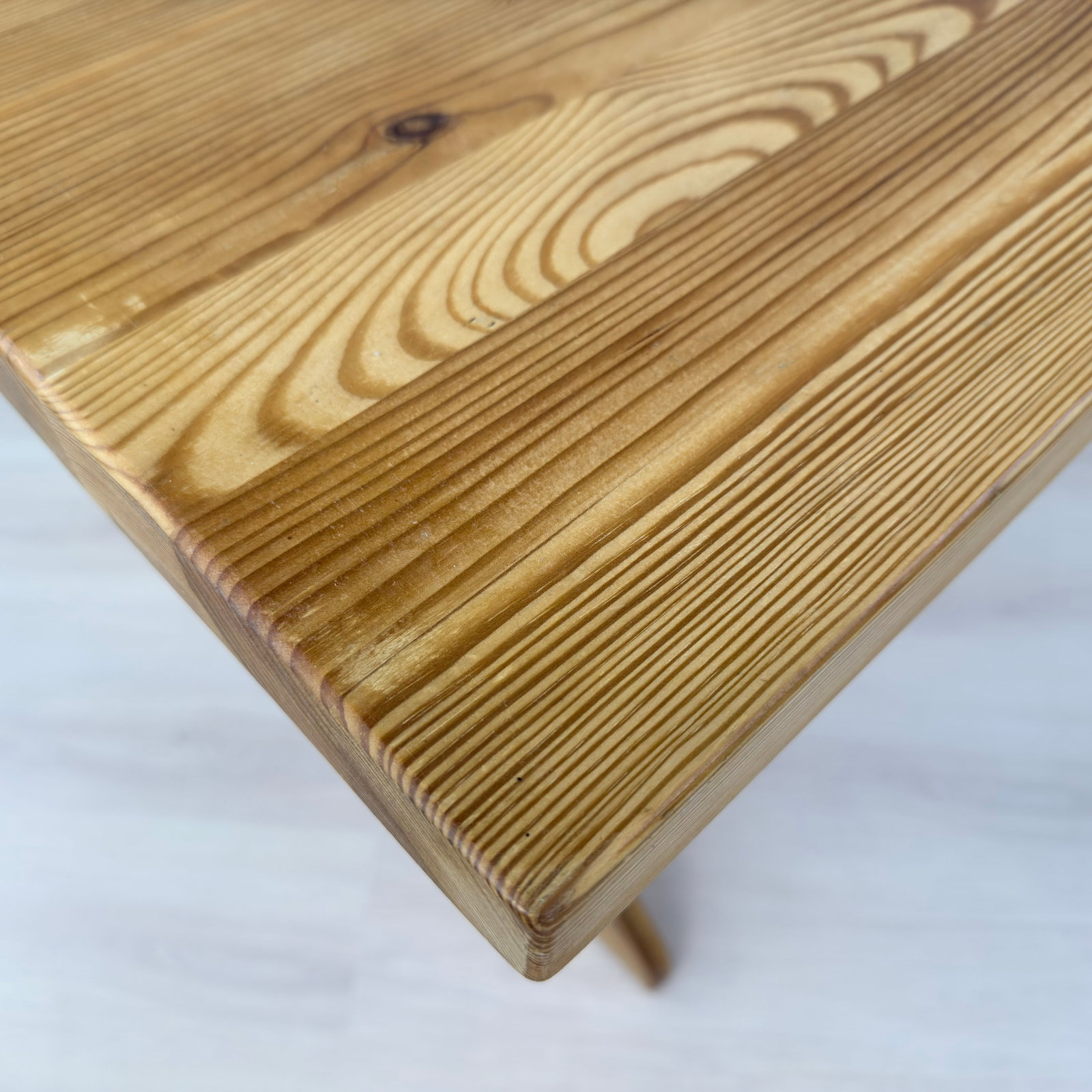SCANDINAVIAN PINE X DINING TABLE - 8