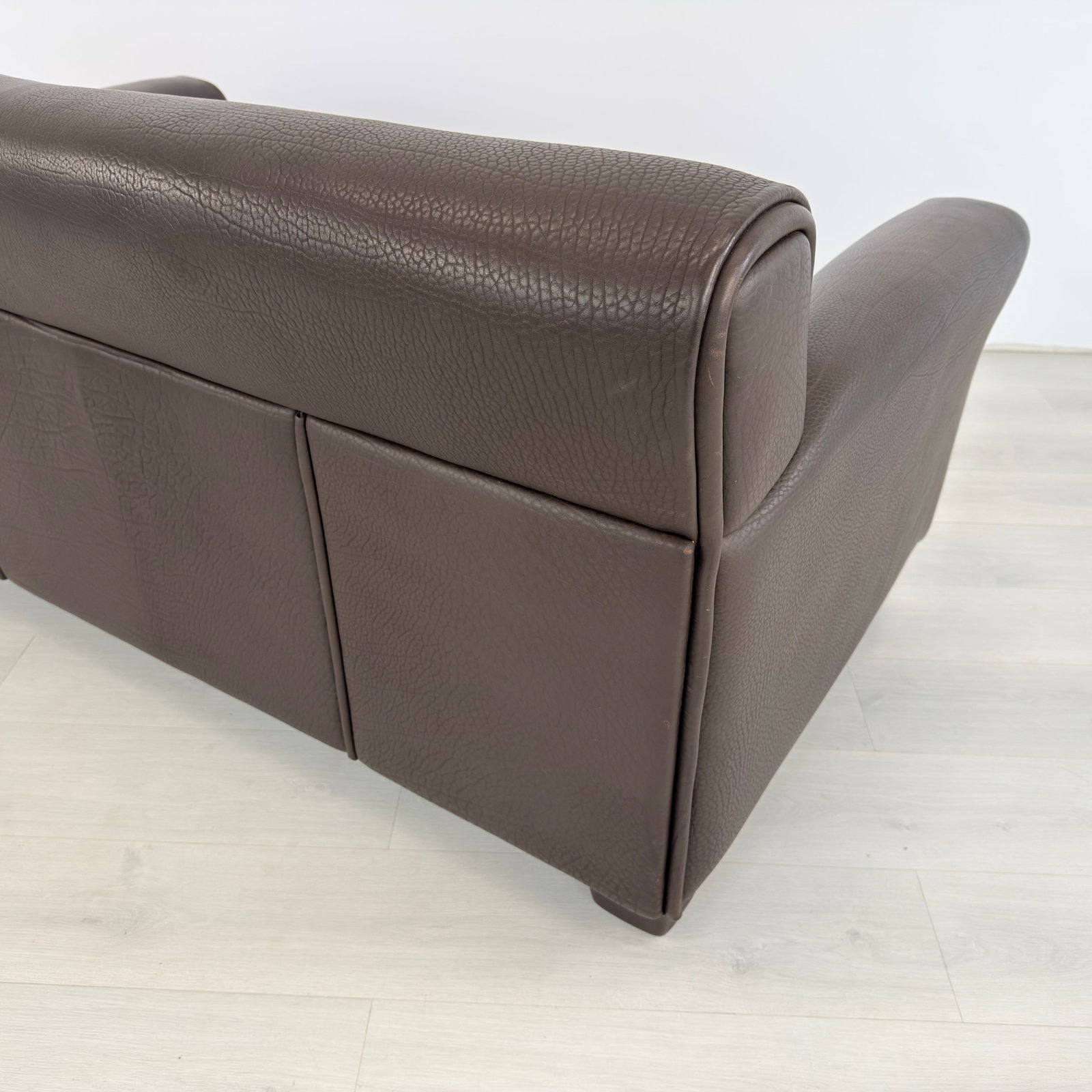 DE SEDE DS-97 LEATHER SOFA - 14