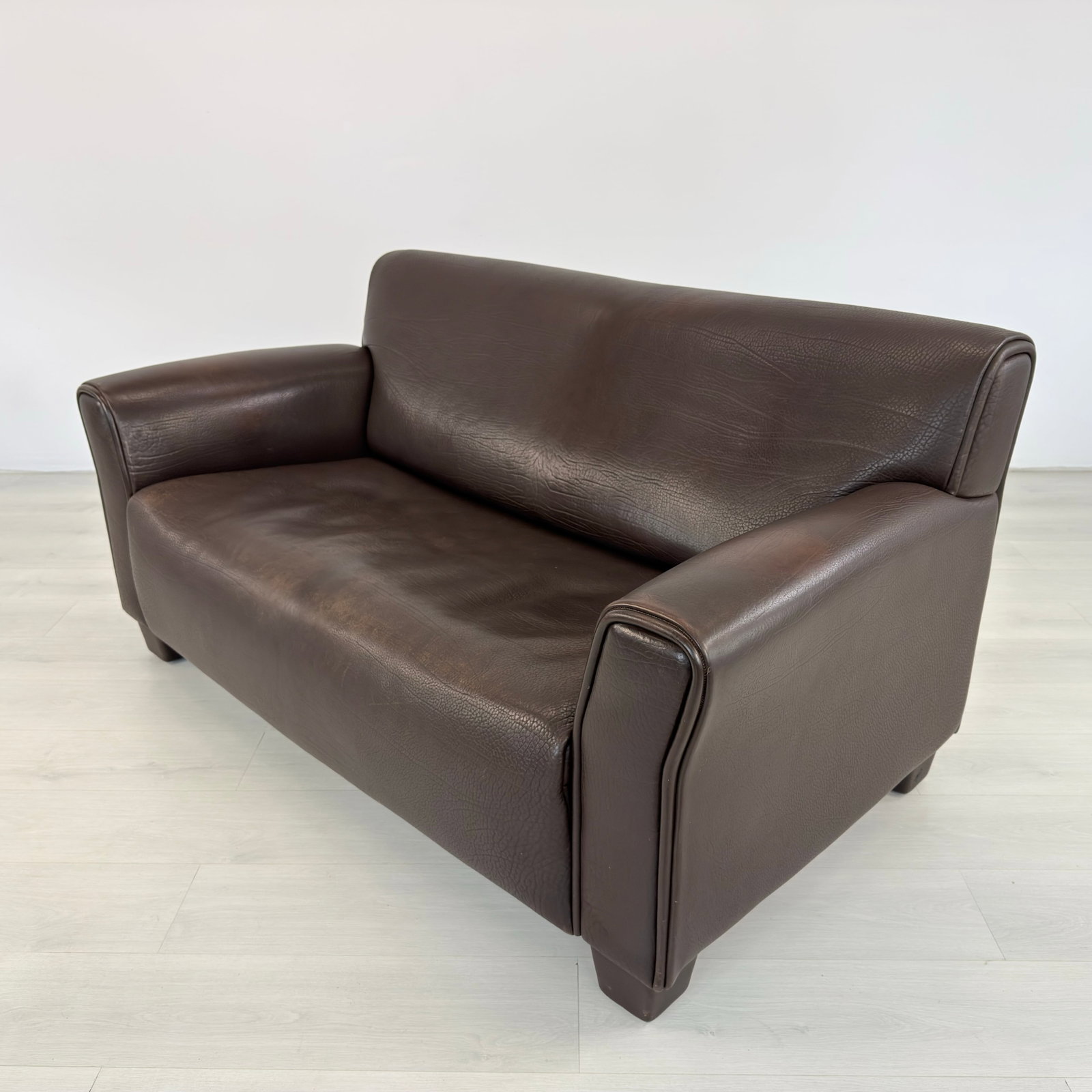 DE SEDE DS-97 LEATHER SOFA - 6