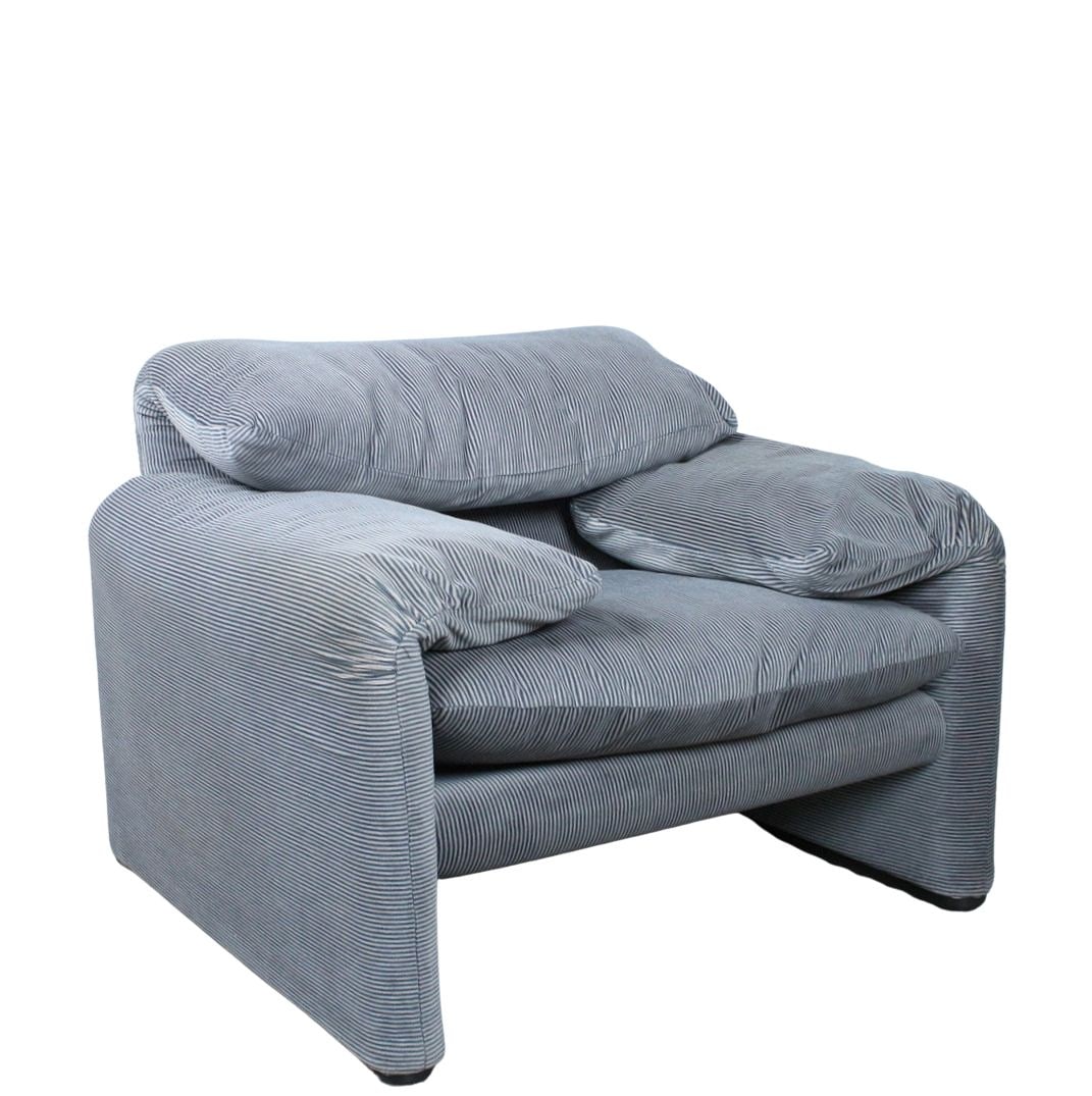 CASSINA MARALUNGA LOUNGE CHAIR, 1970s (1 of 10)
