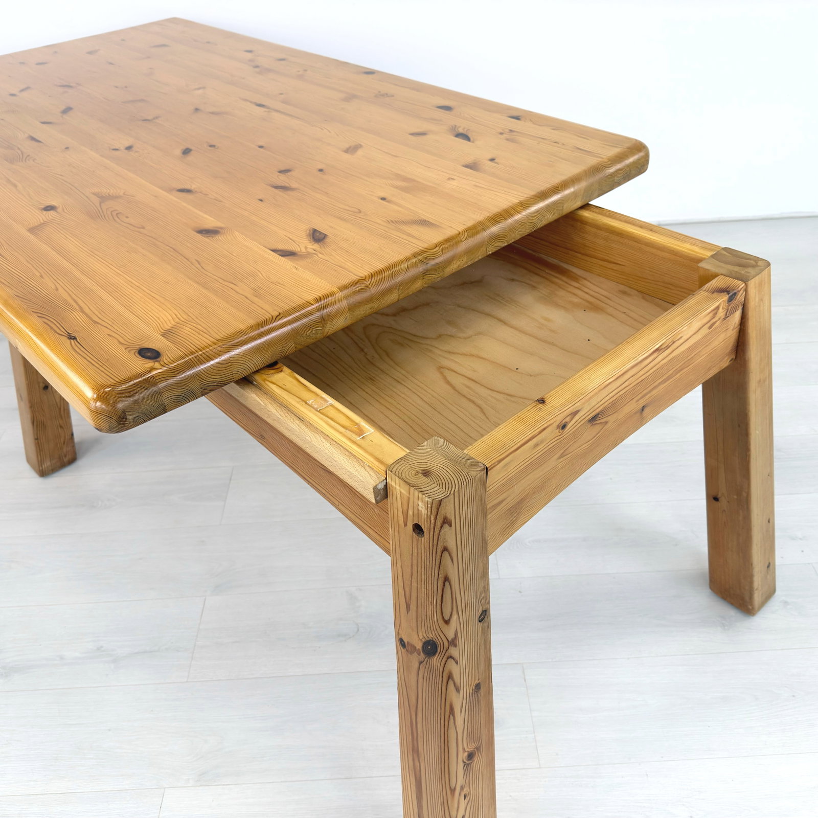 BRUTALIST PINE DINING TABLE BY WASA - 9
