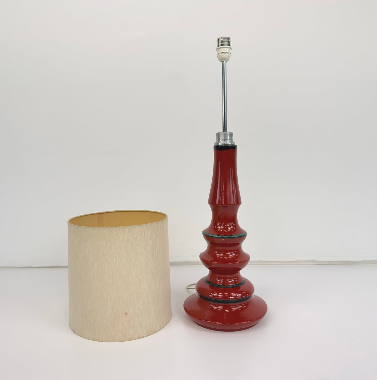 VINTAGE GERMAN TABLE LAMP - 2