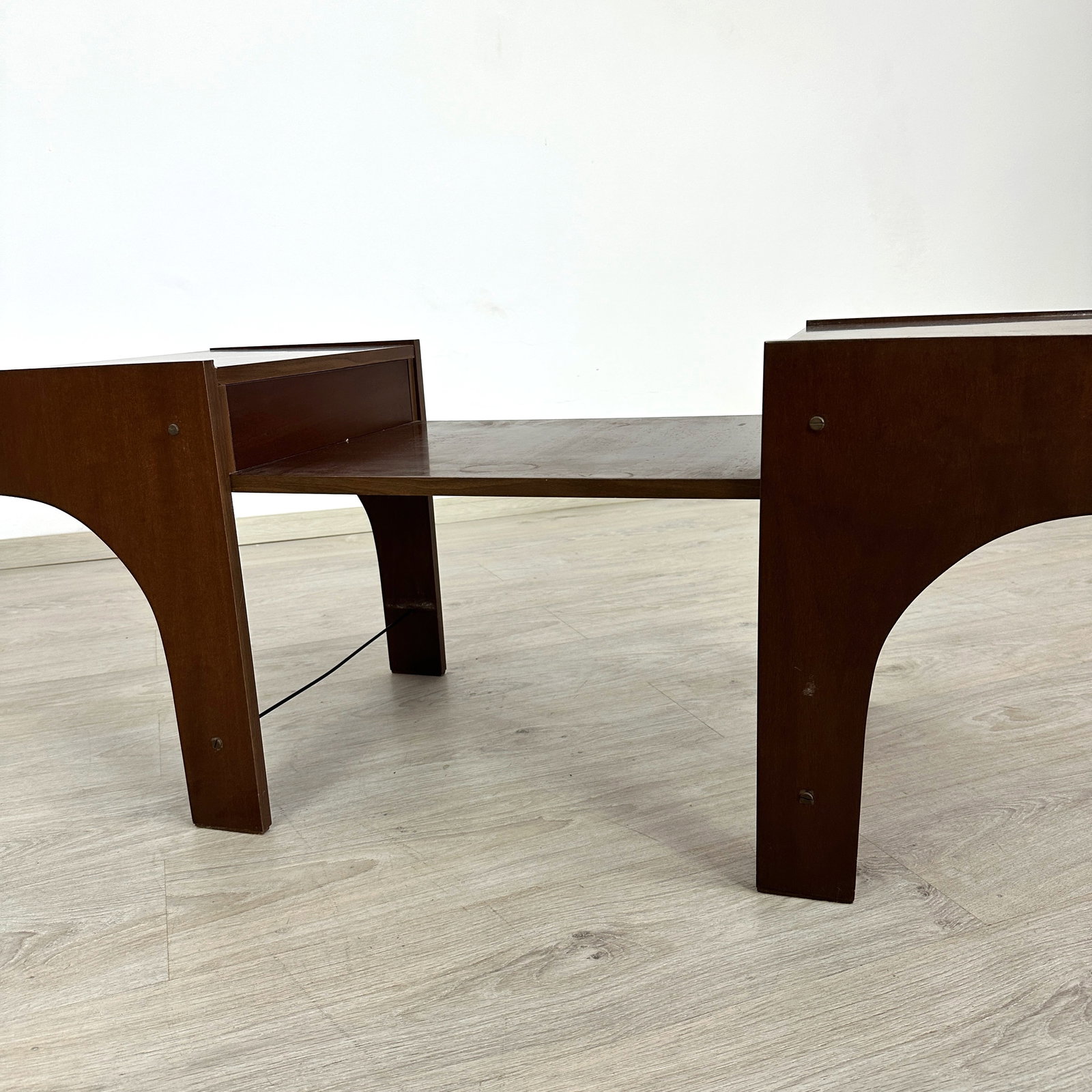 ITALIAN SPACE AGE SIDE TABLE - 6