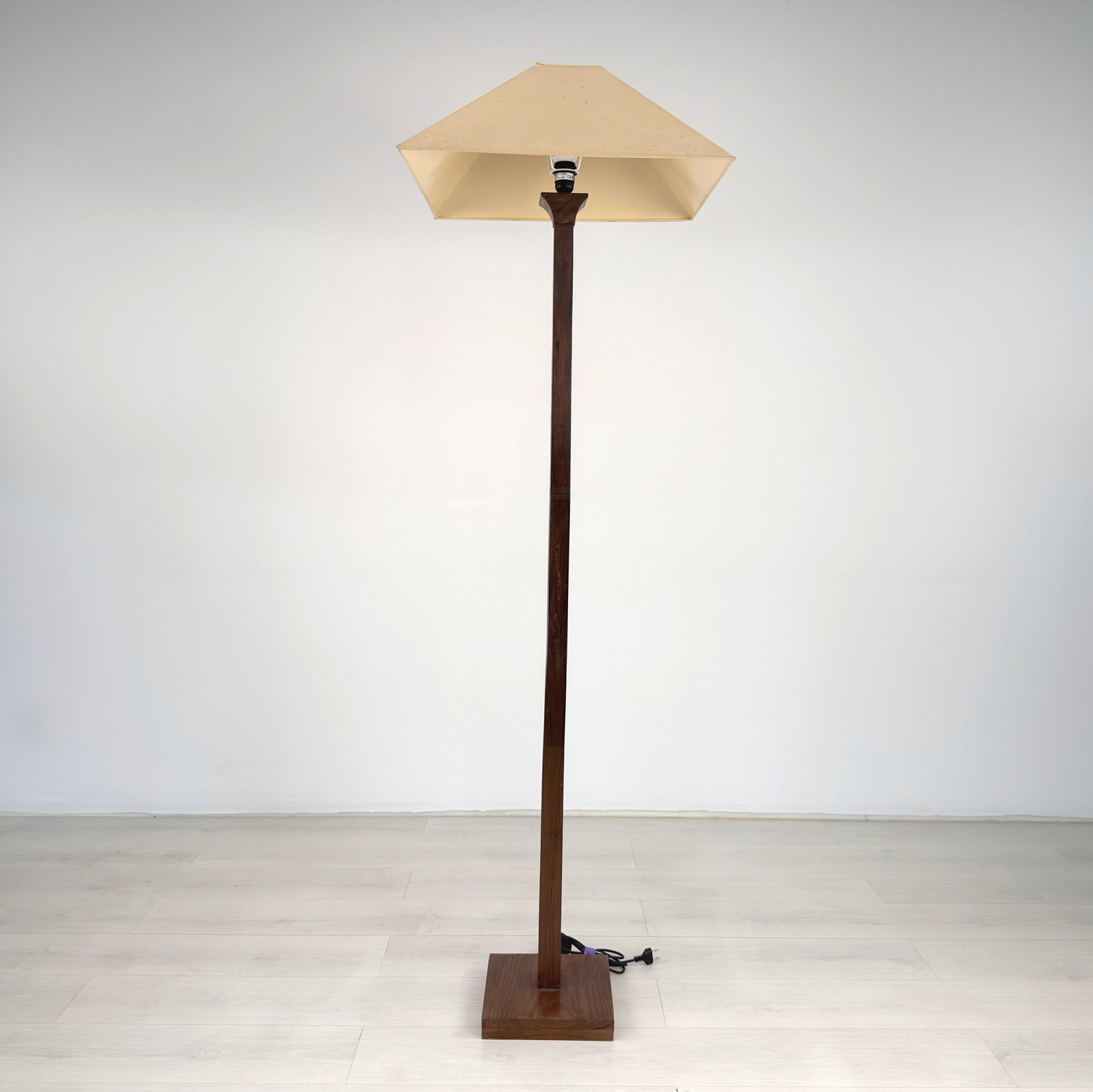 FRENCH FLOOR LAMP - 3