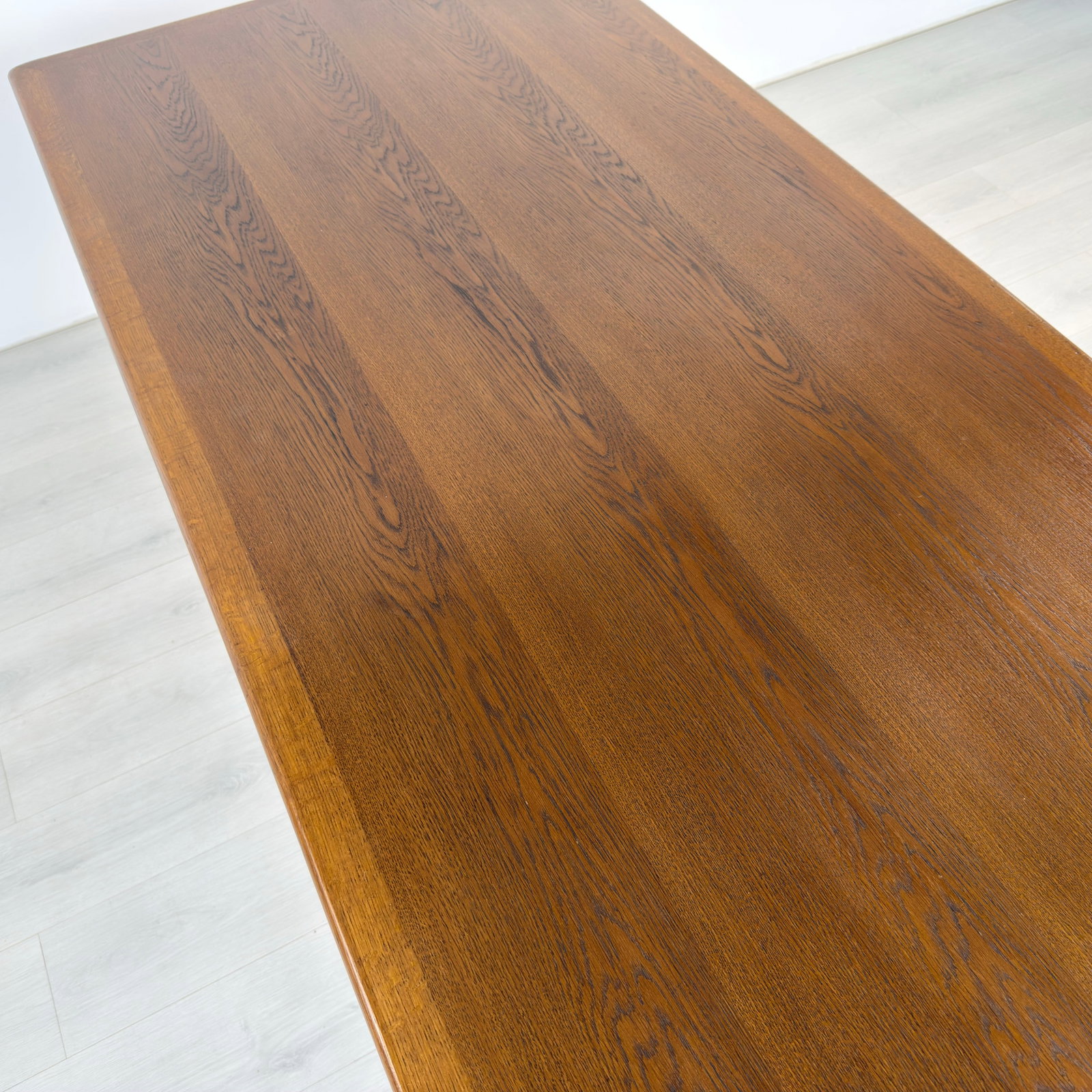 BRUTALIST DUTCH EXTENDABLE DINING TABLE - 9