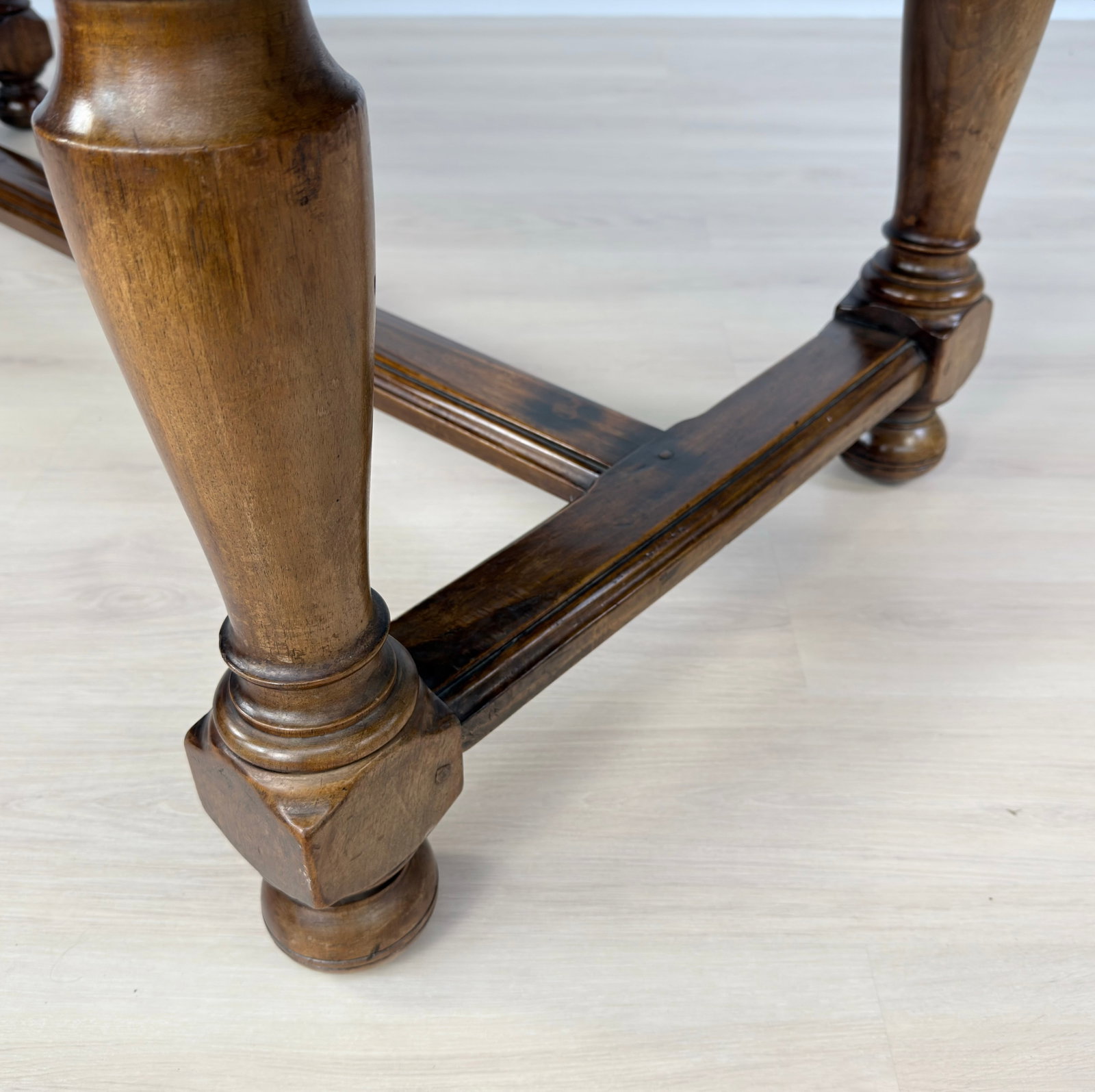 FARMHOUSE EXTENDABLE DINING TABLE - 11