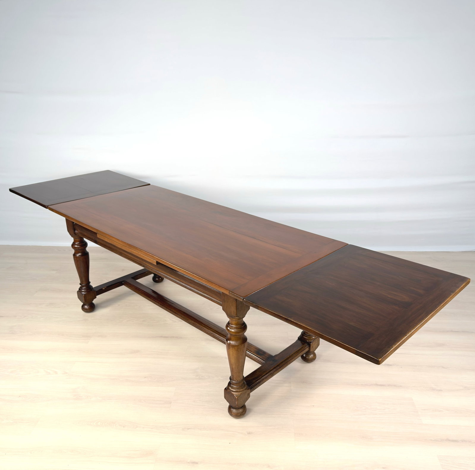 FARMHOUSE EXTENDABLE DINING TABLE - 3