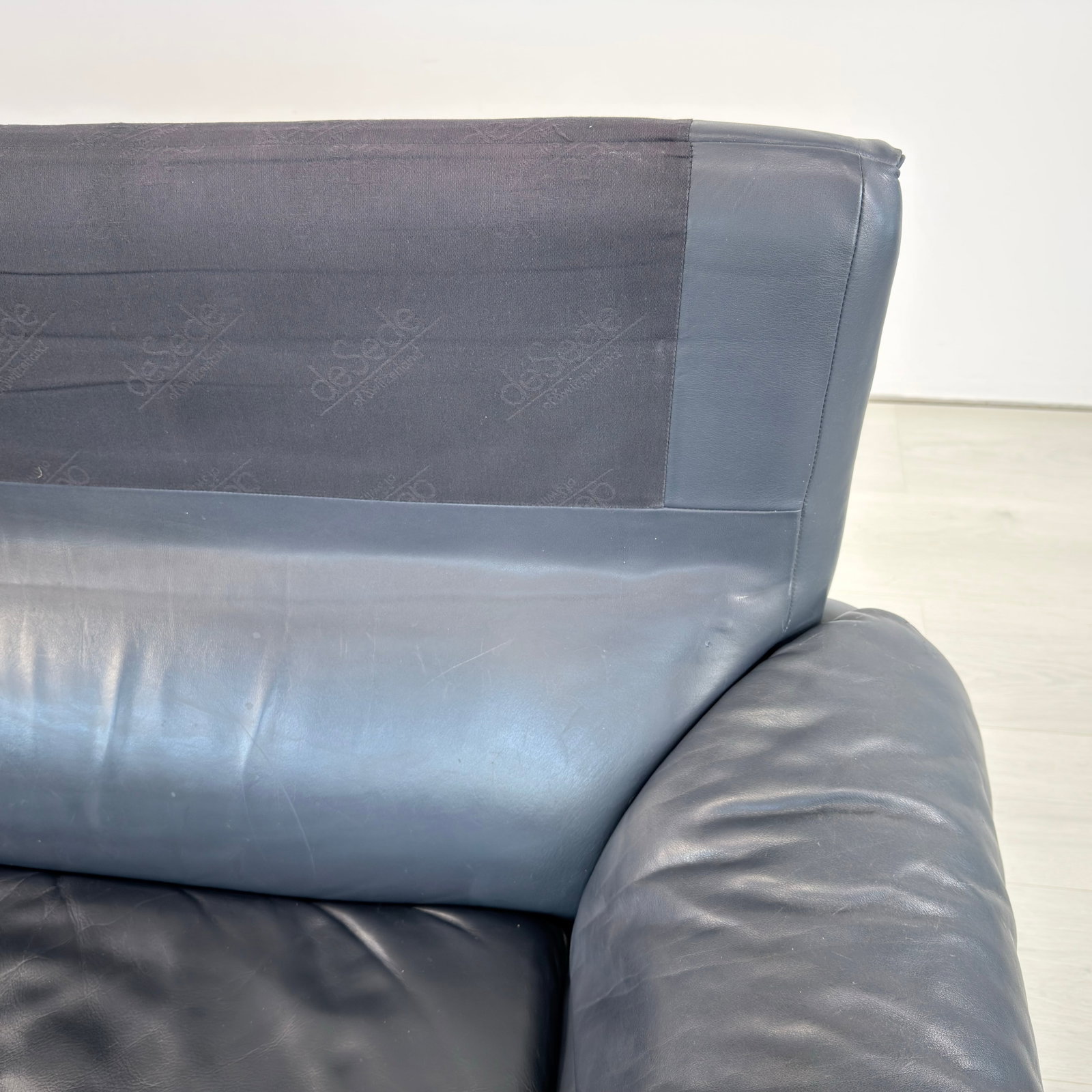 DE SEDE DS 2011 LEATHER SOFA - 13