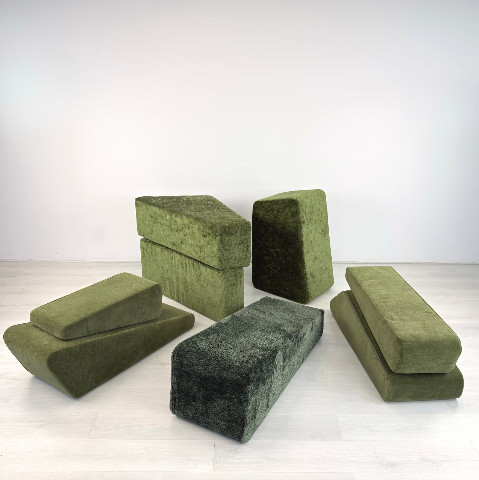 (8) VINTAGE MODULAR LOUNGE SET - 4