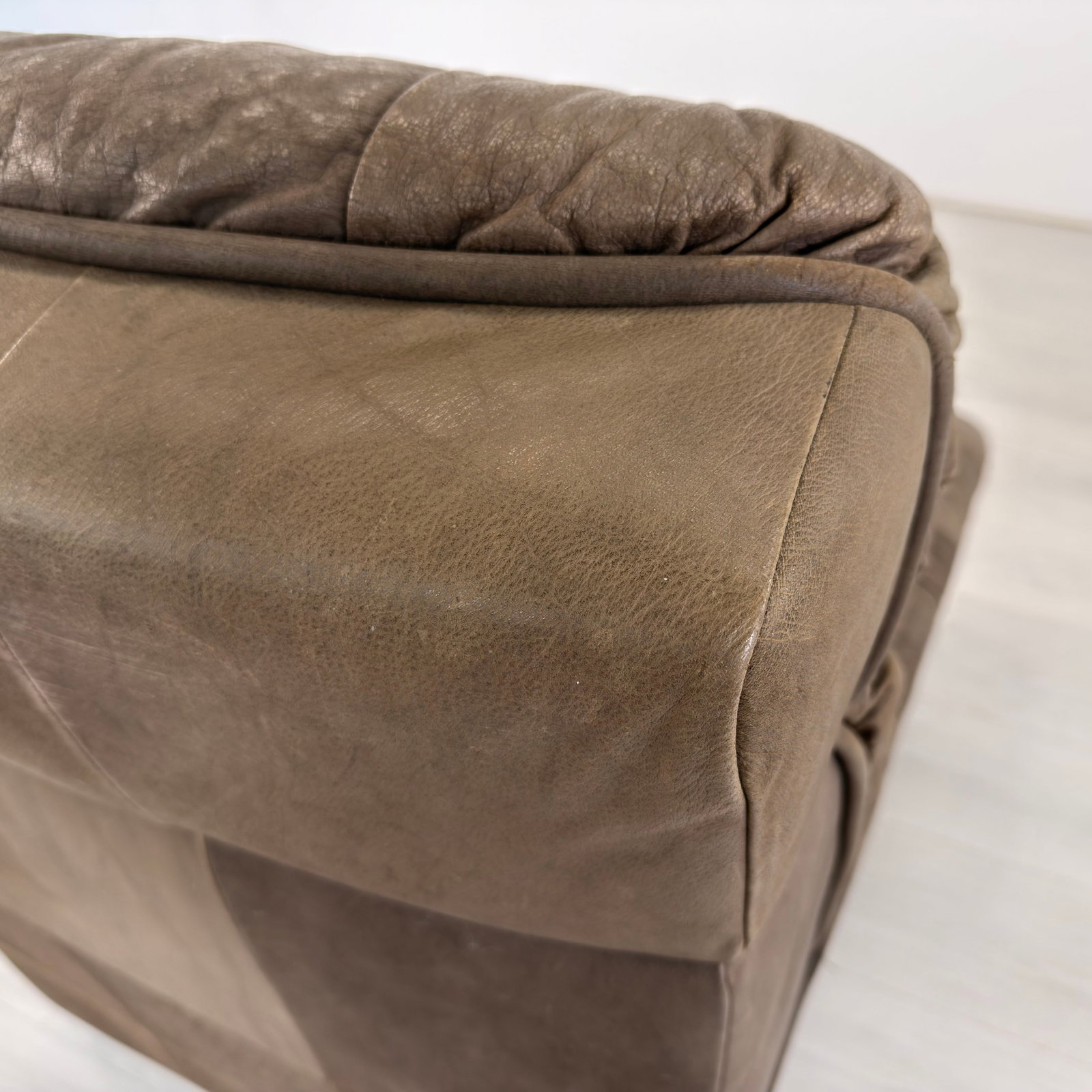 VINTAGE PATCHWORK LEATHER MODULAR SOFA, 1970s - 17