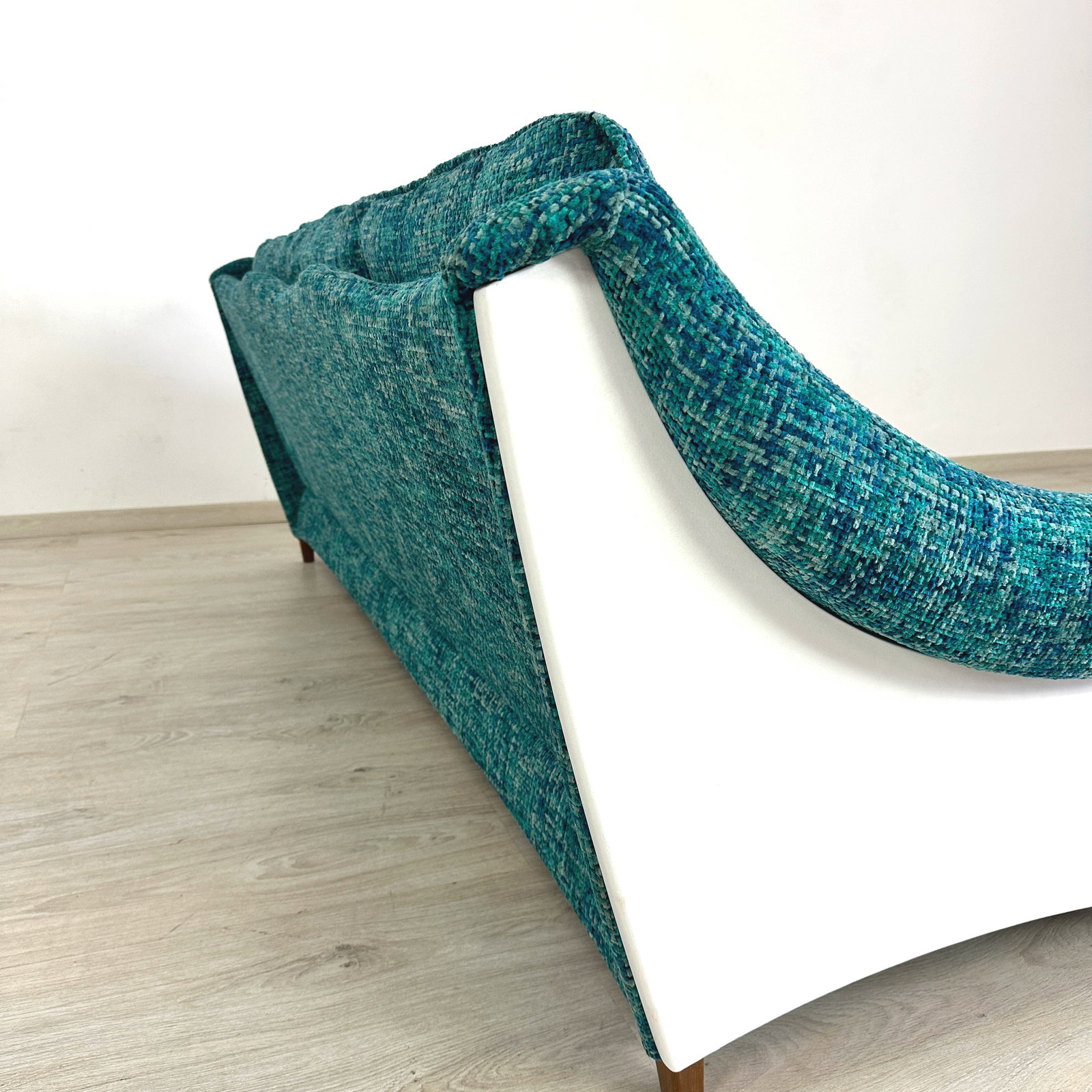 ITALIAN SPACE AGE SOFA - 7