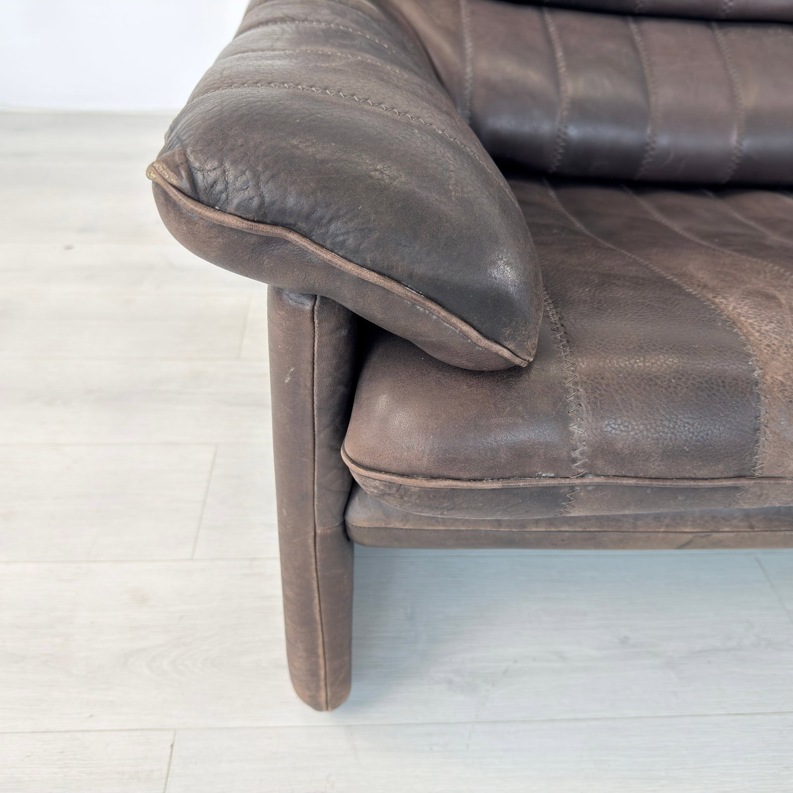 DE SEDE DS 86 LEATHER SOFA - 14
