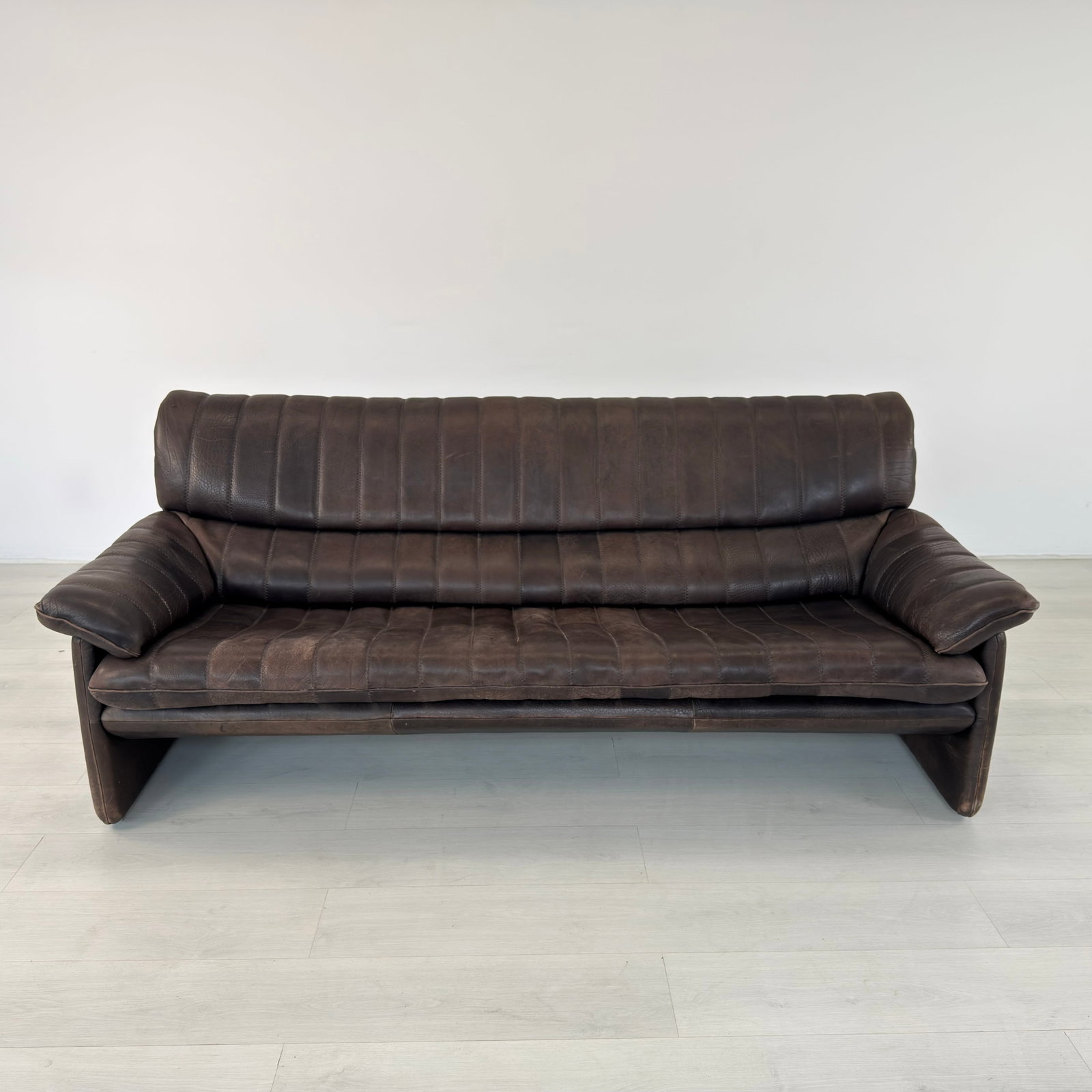 DE SEDE DS 86 LEATHER SOFA - 4