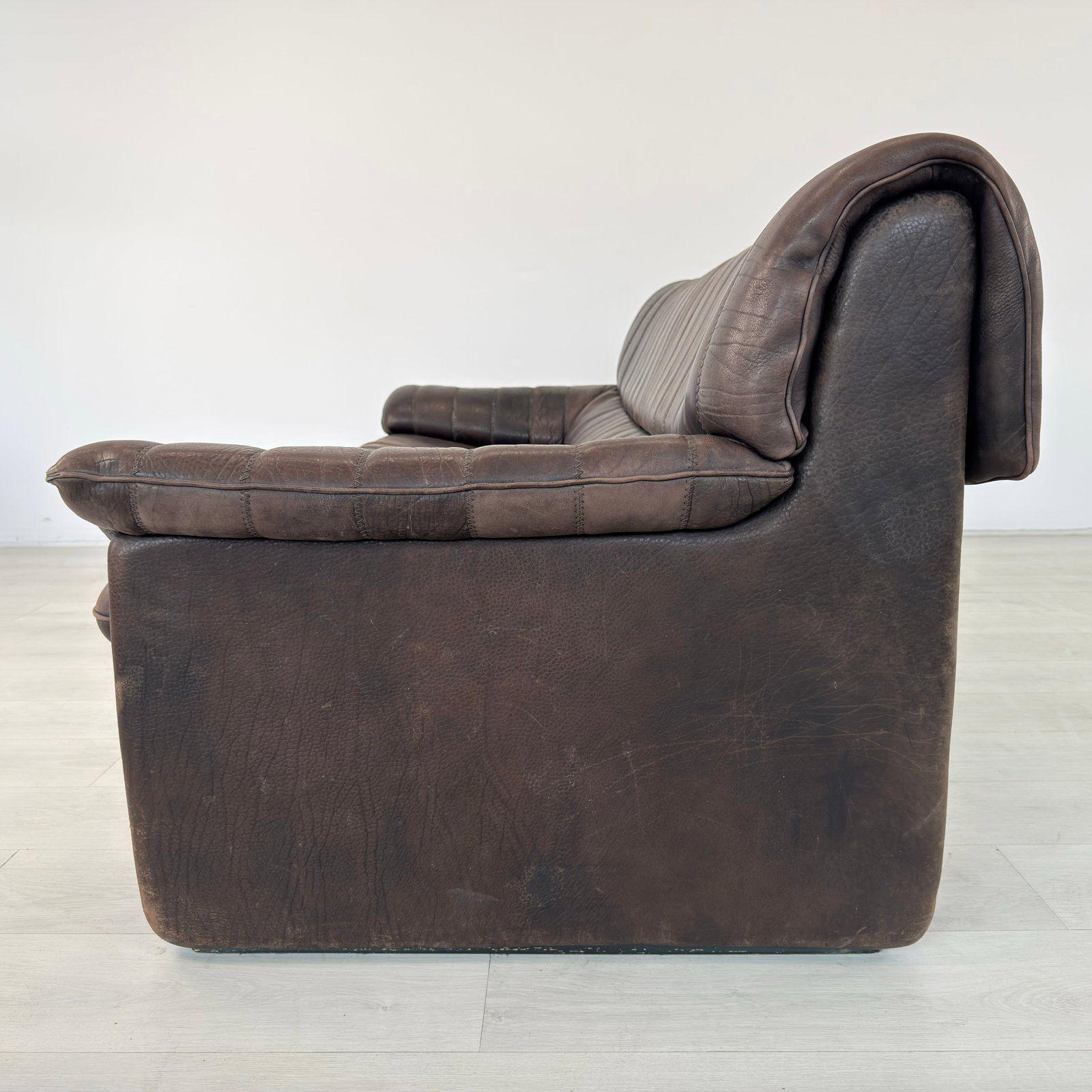 DE SEDE DS 86 LEATHER SOFA - 6