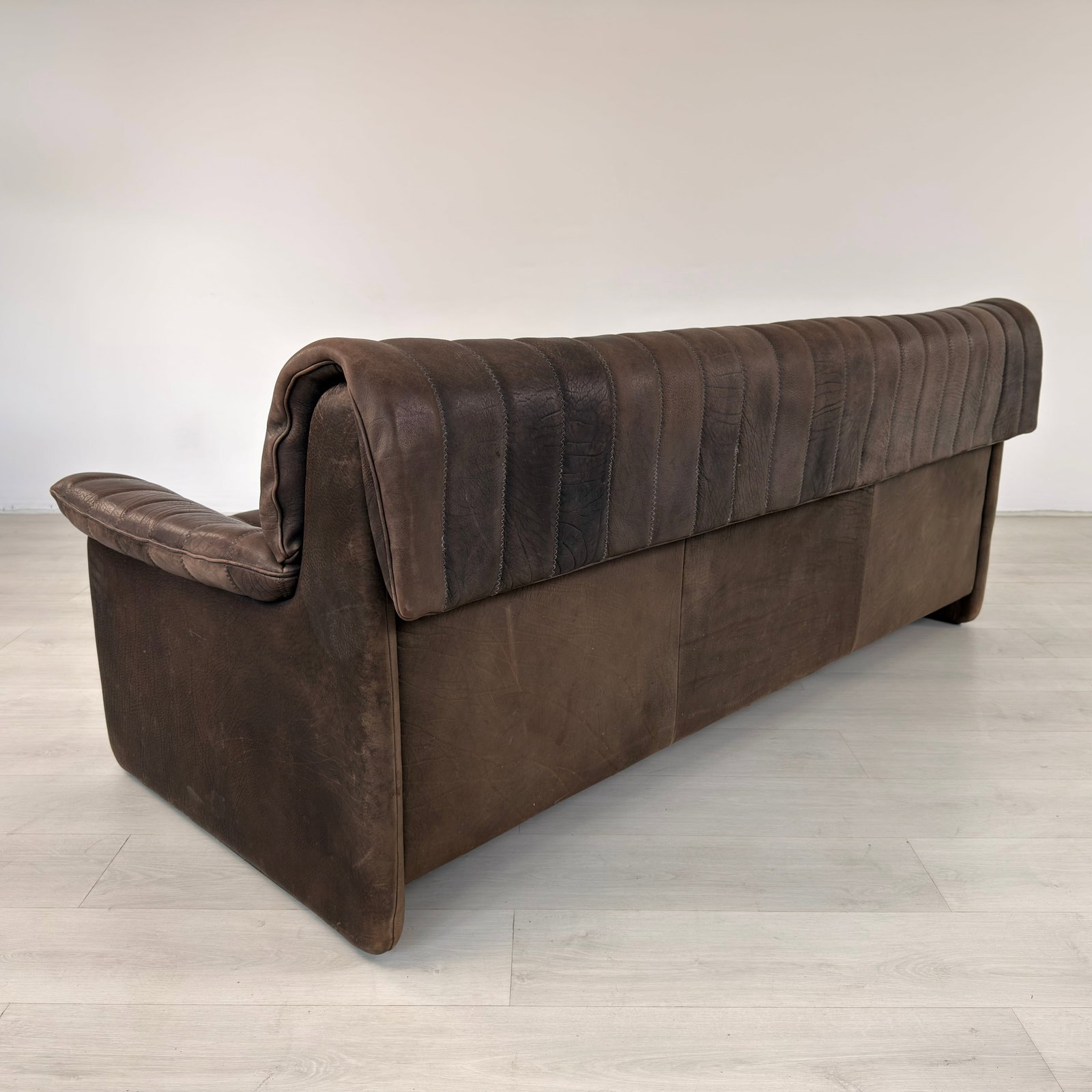 DE SEDE DS 86 LEATHER SOFA - 7